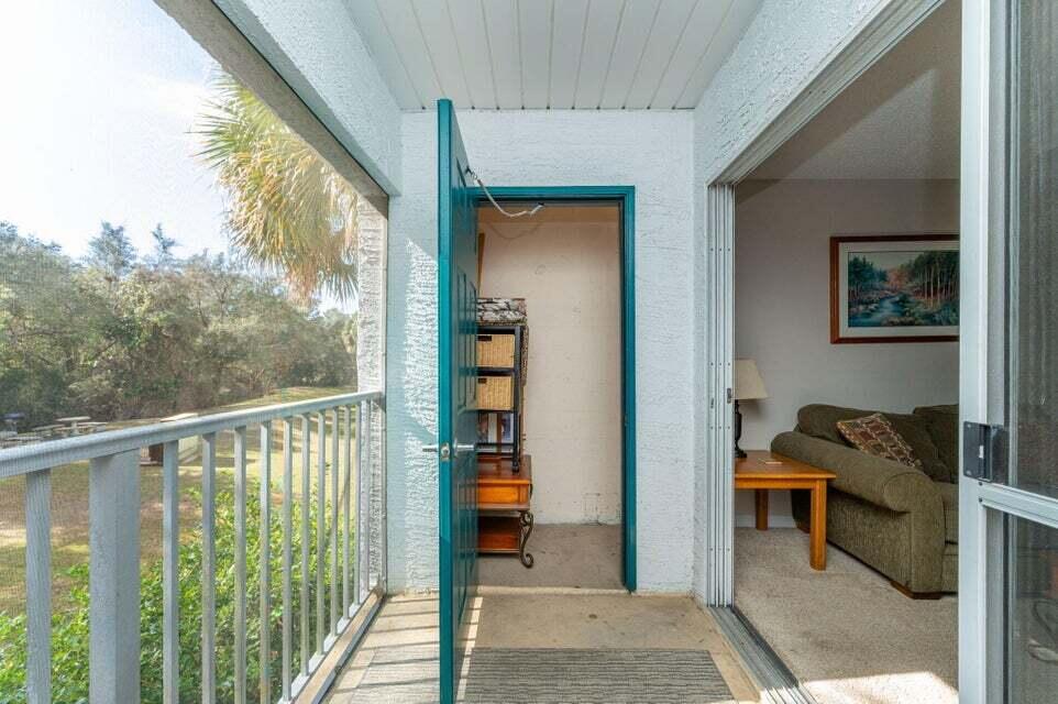 THE FLORIDA CLUB - Residential Lease