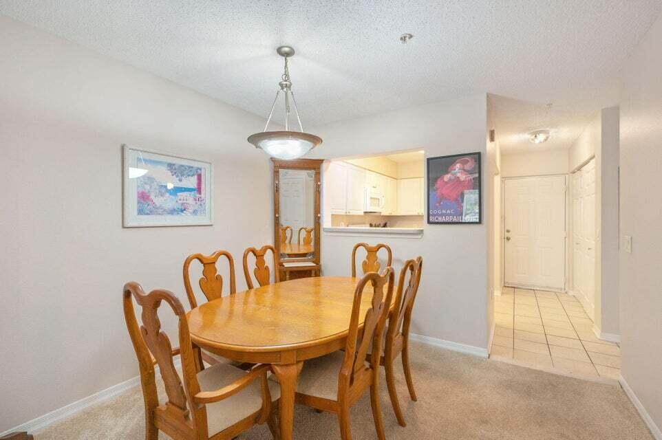 THE FLORIDA CLUB - Residential Lease