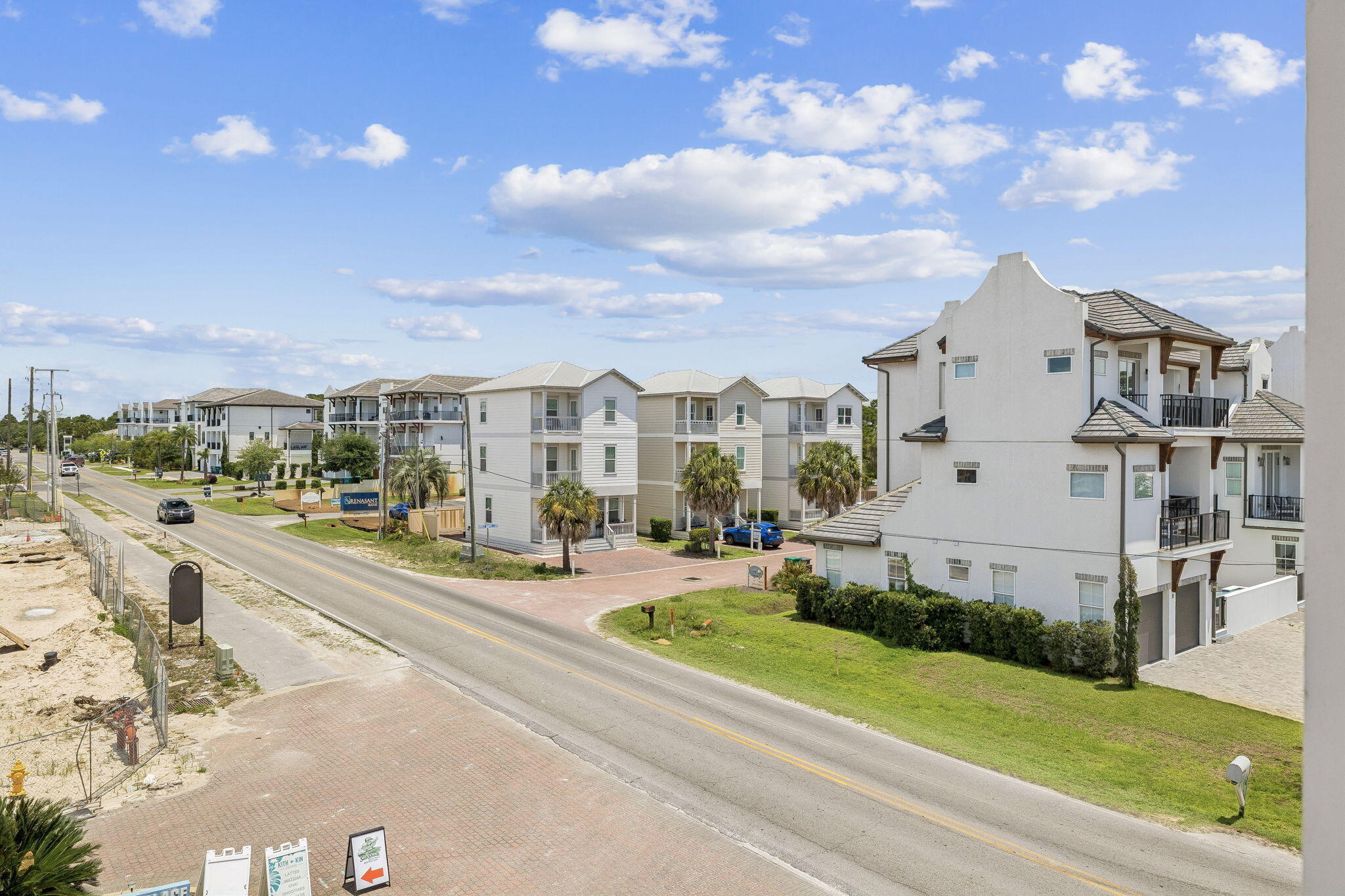Gulf Place Residence - Residential