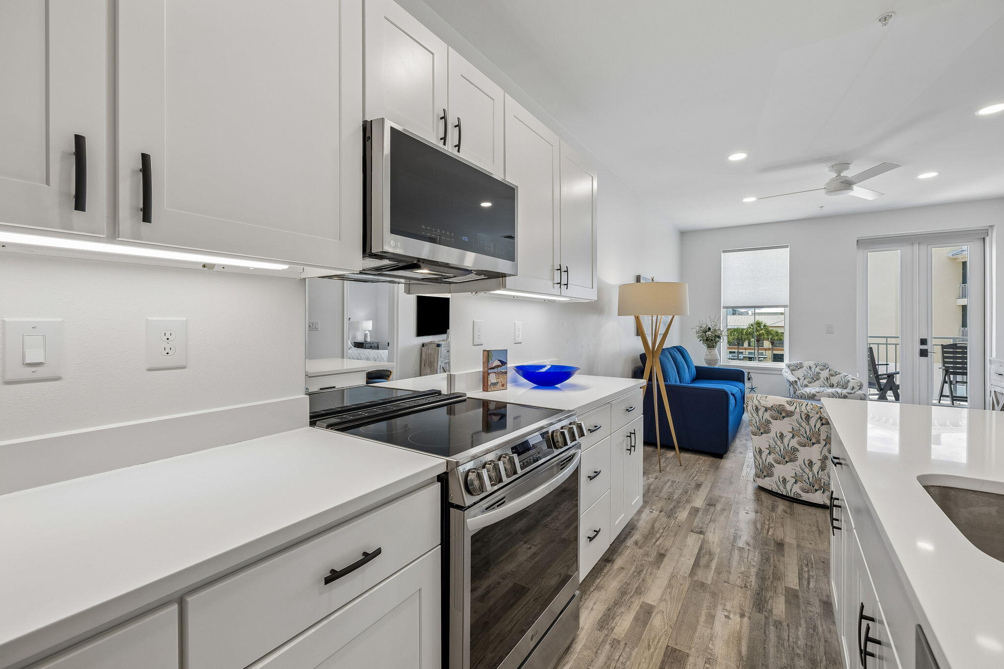 Gulf Place Residence - Residential