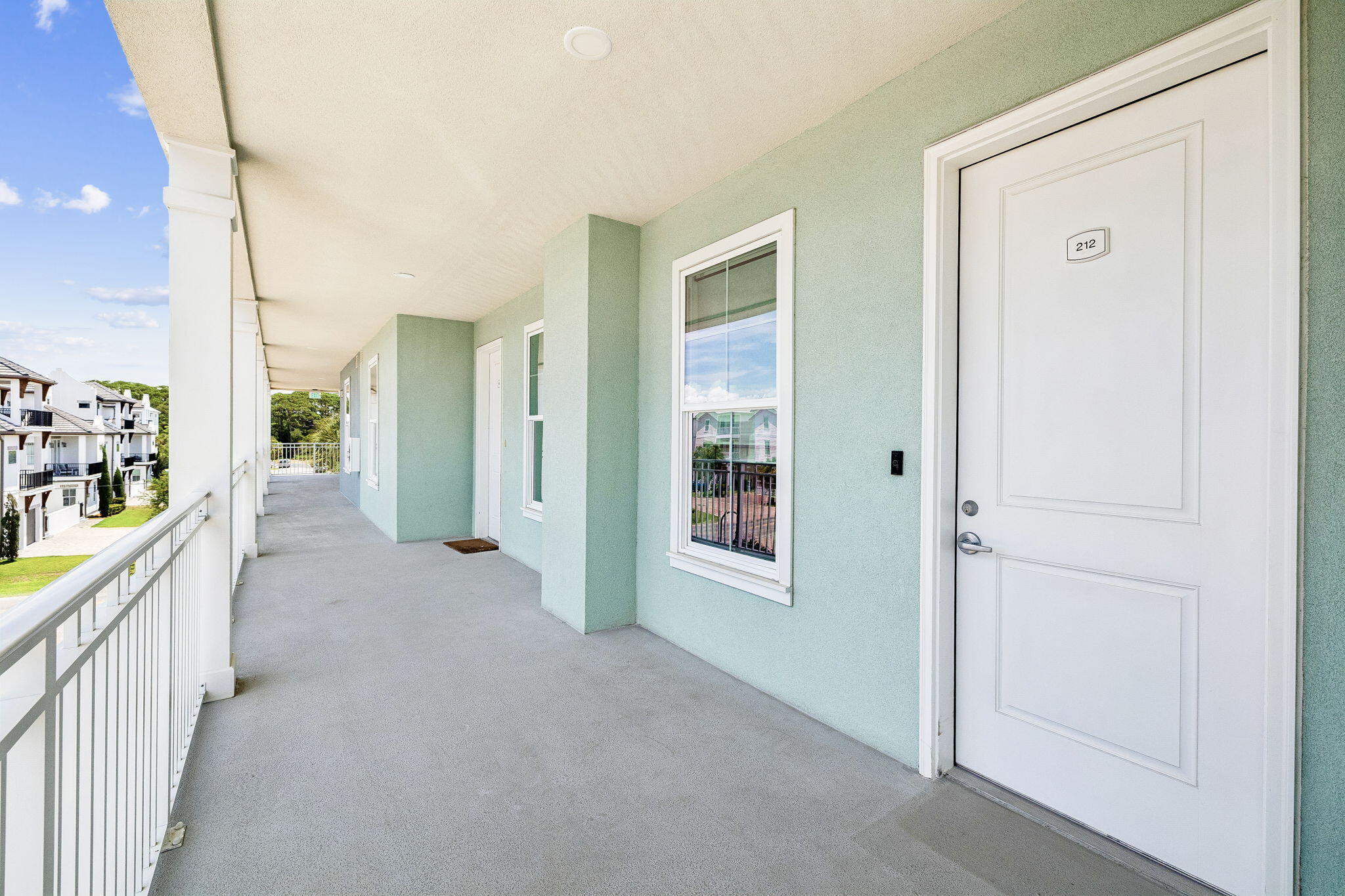 Gulf Place Residence - Residential