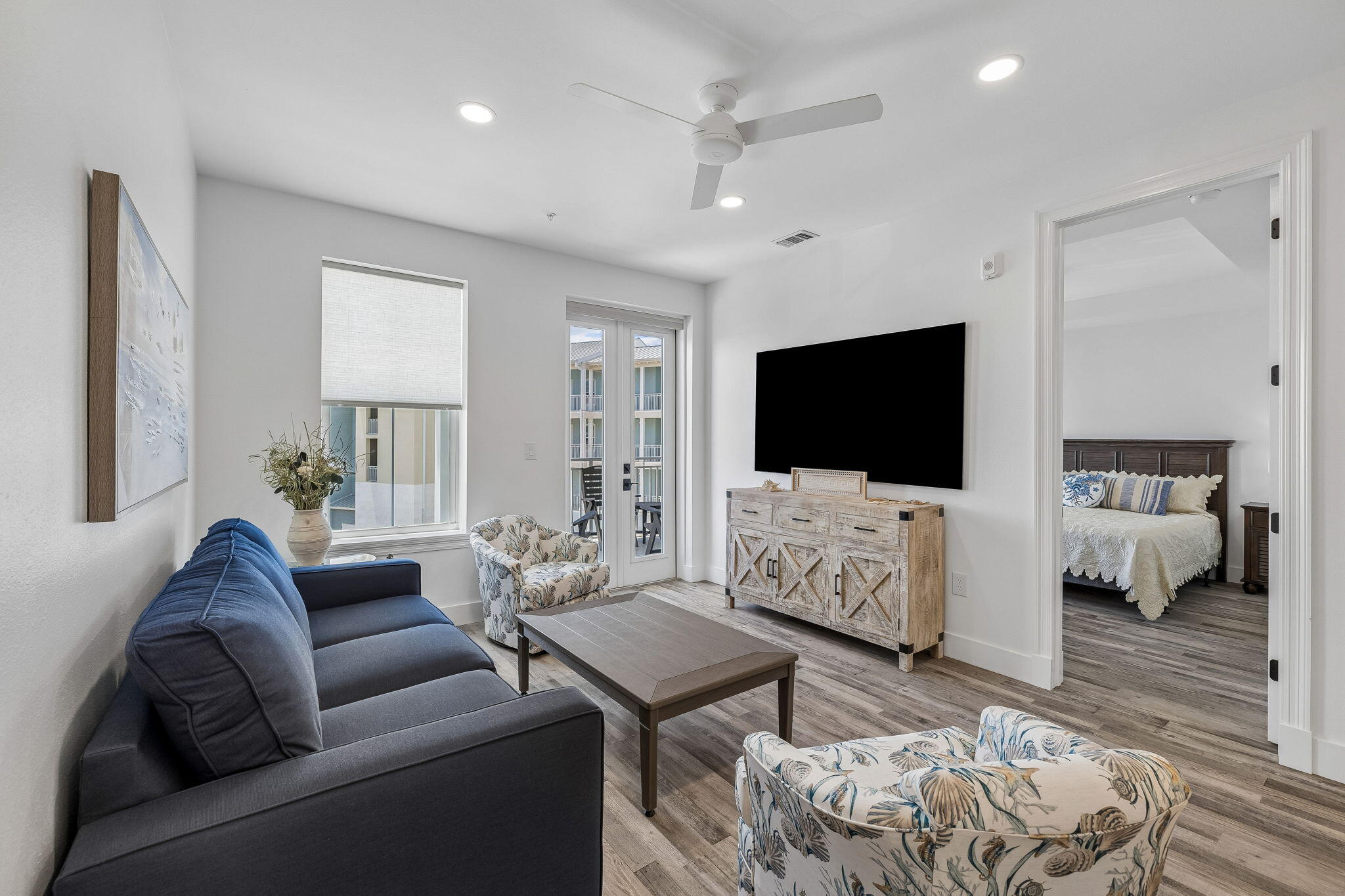 Gulf Place Residence - Residential