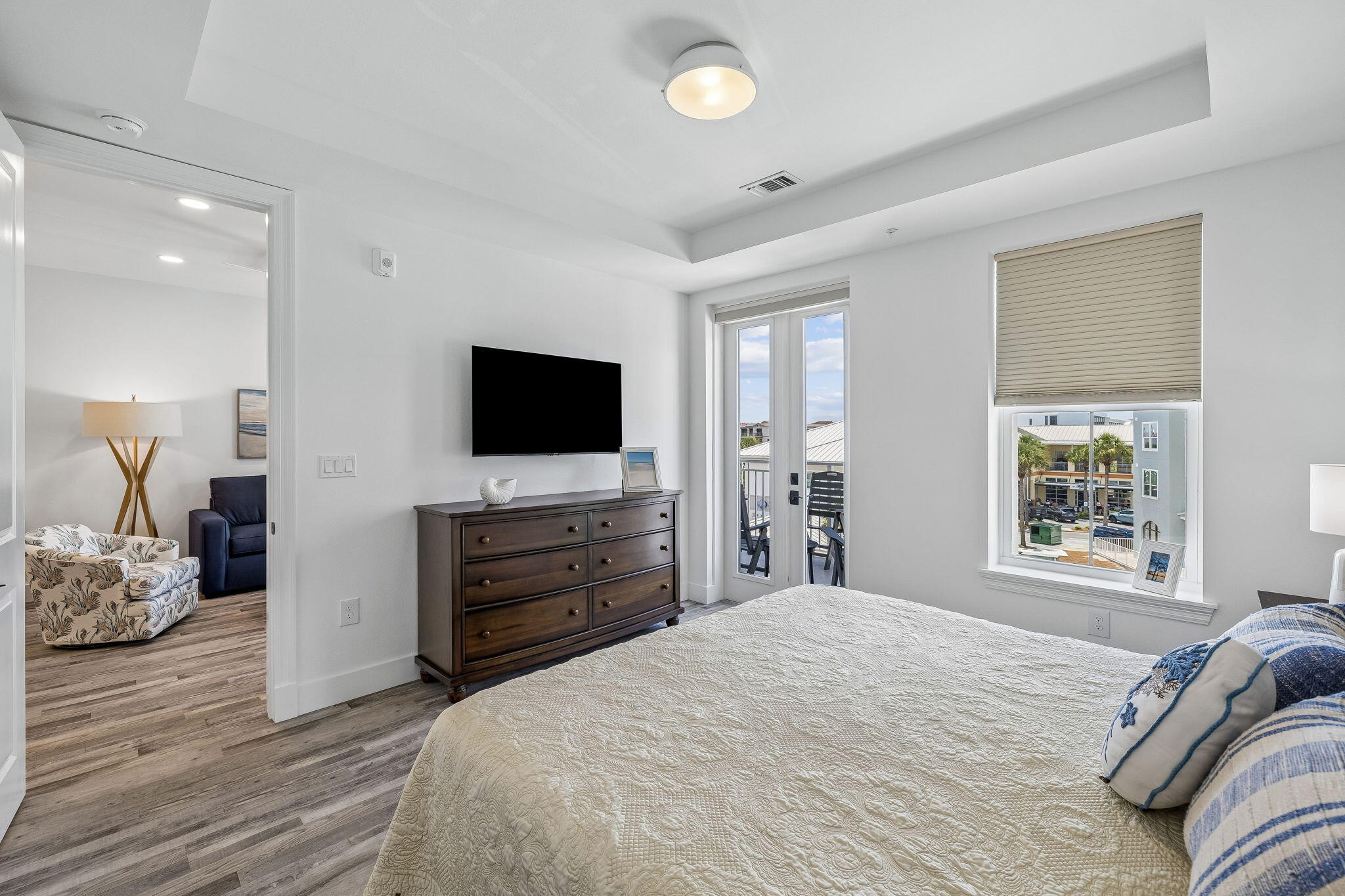 Gulf Place Residence - Residential