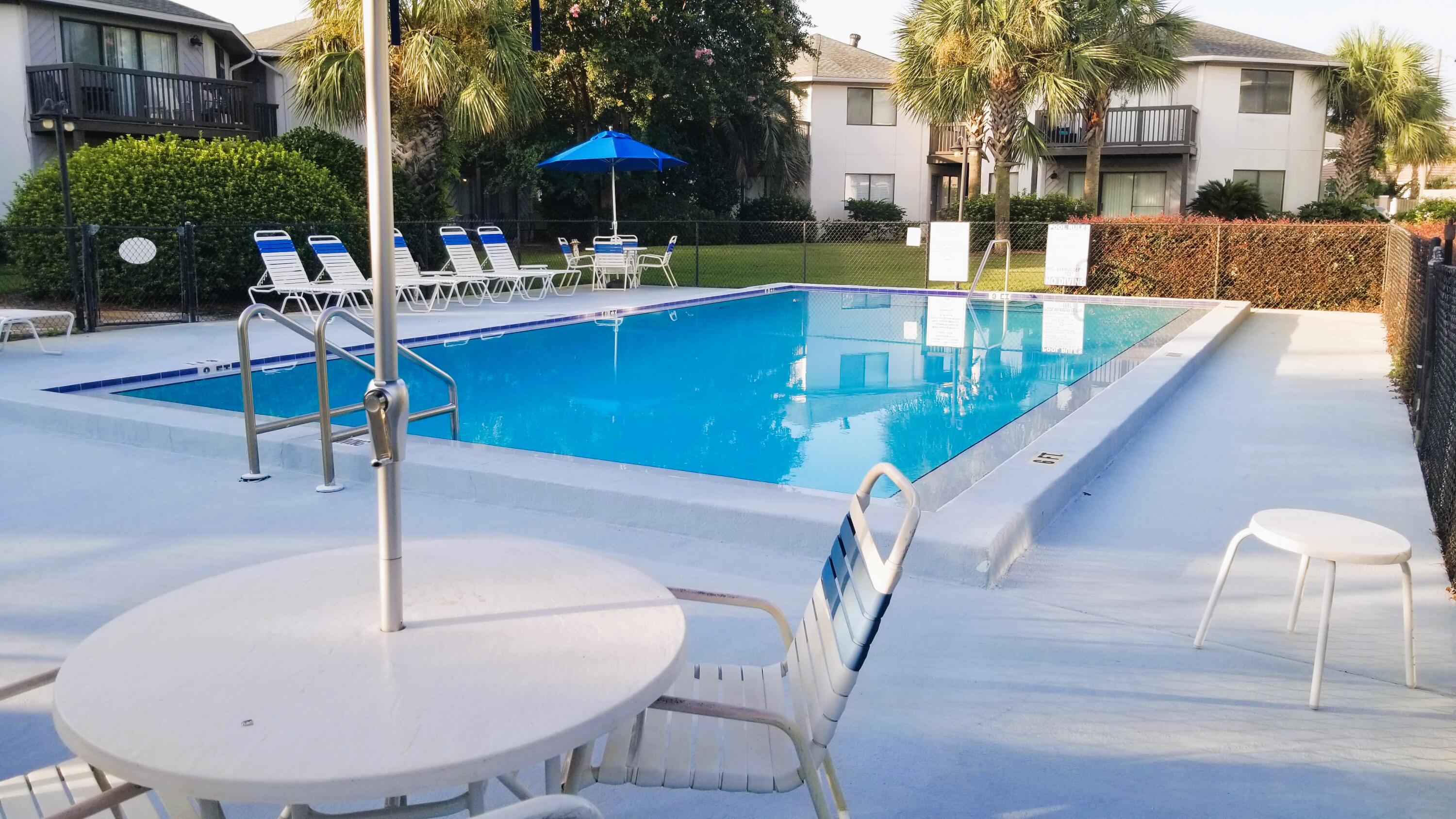 CRYSTAL VILLAGE CONDO PH 1 - Residential