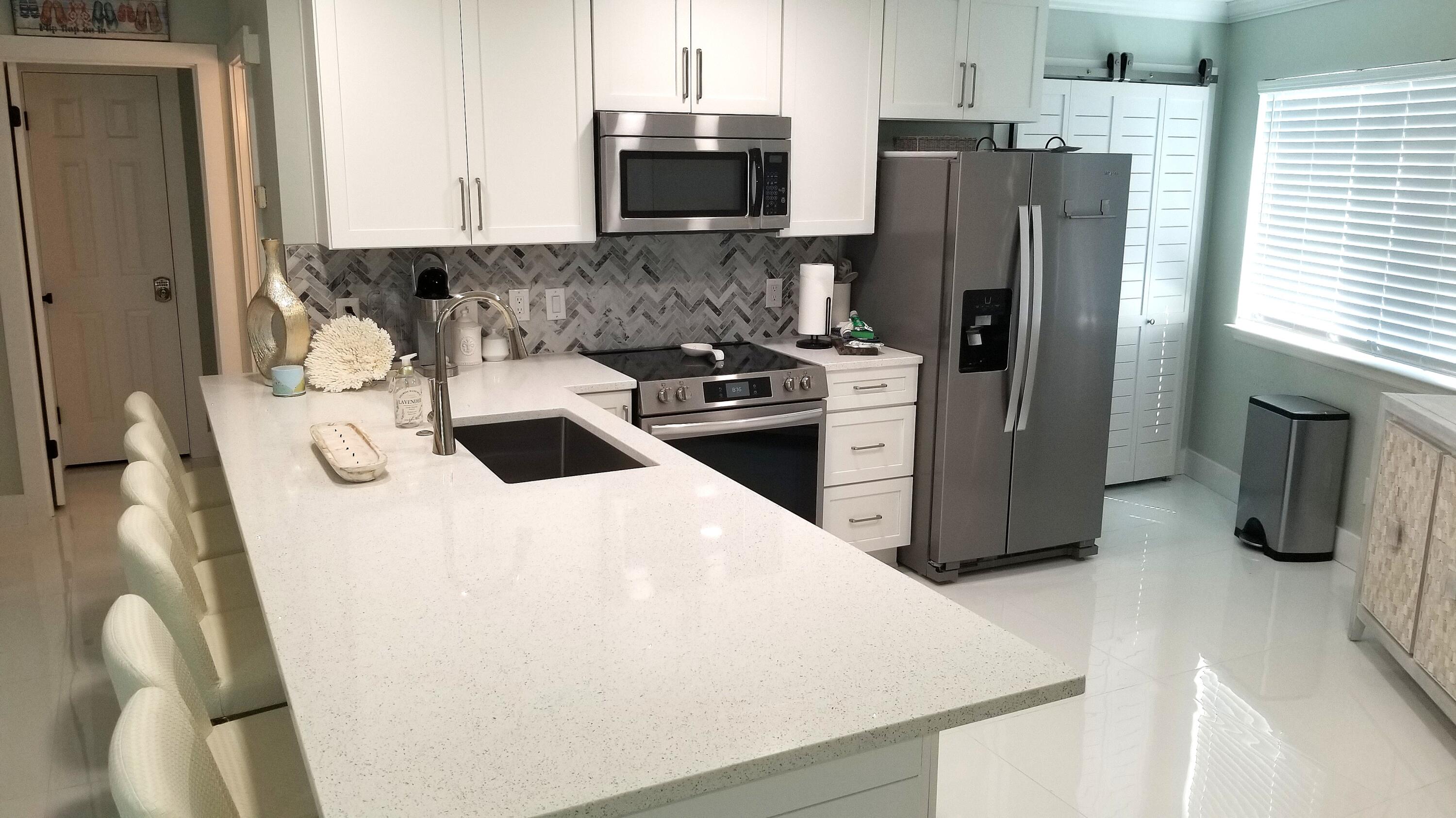 CRYSTAL VILLAGE CONDO PH 1 - Residential