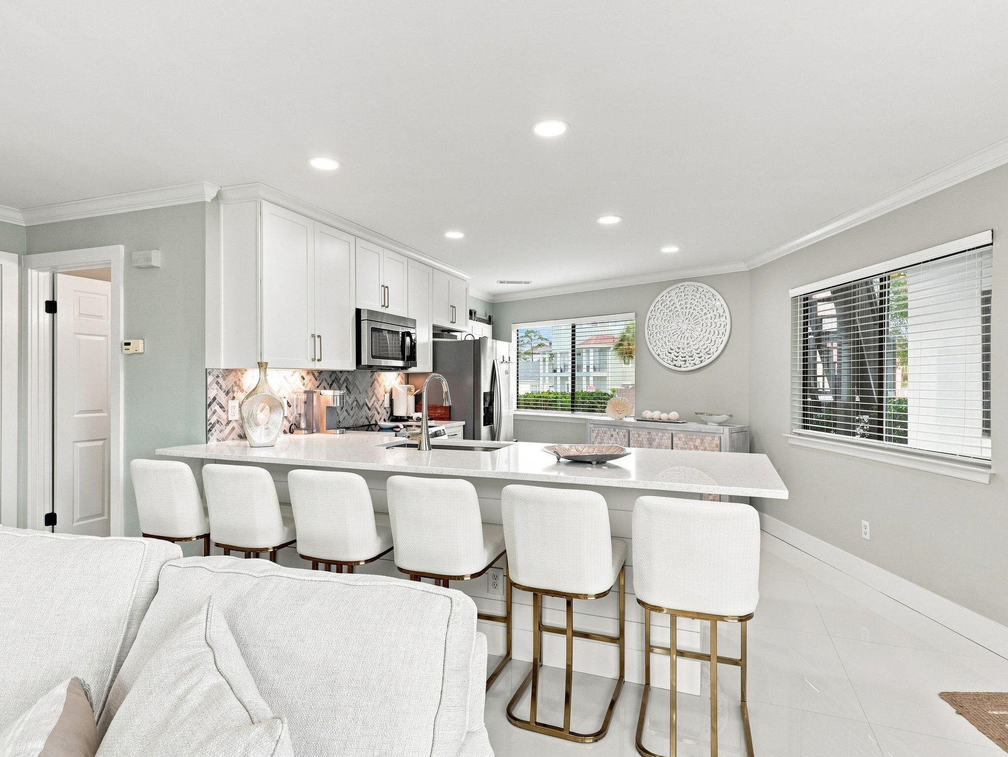 CRYSTAL VILLAGE CONDO PH 1 - Residential