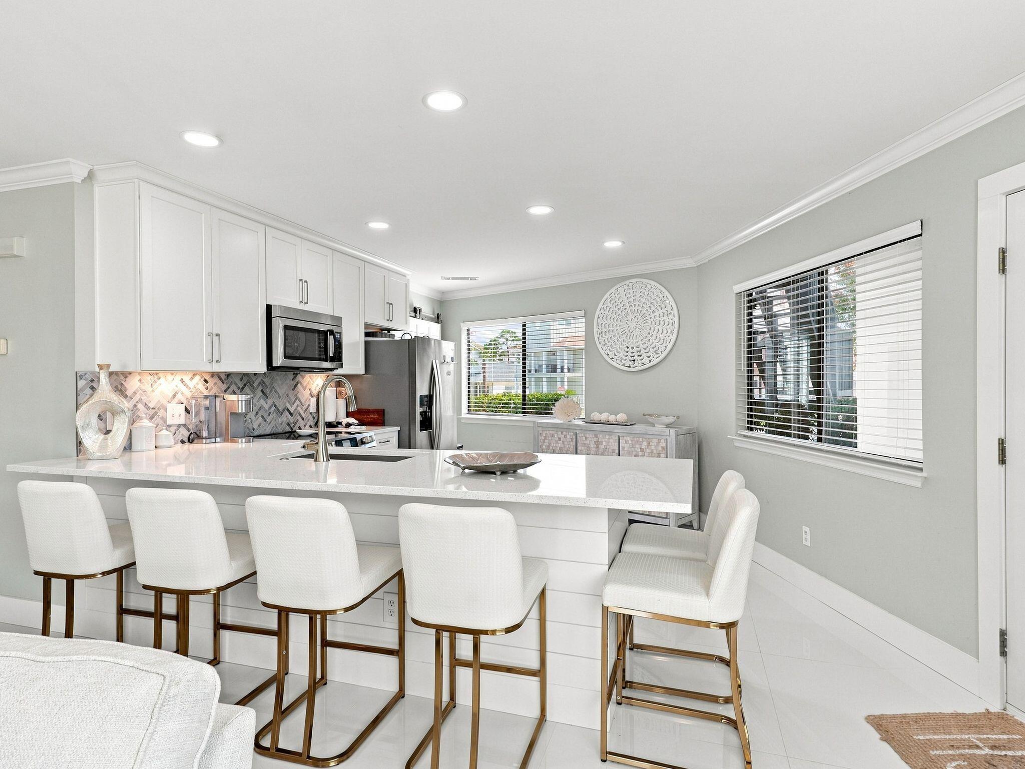 CRYSTAL VILLAGE CONDO PH 1 - Residential