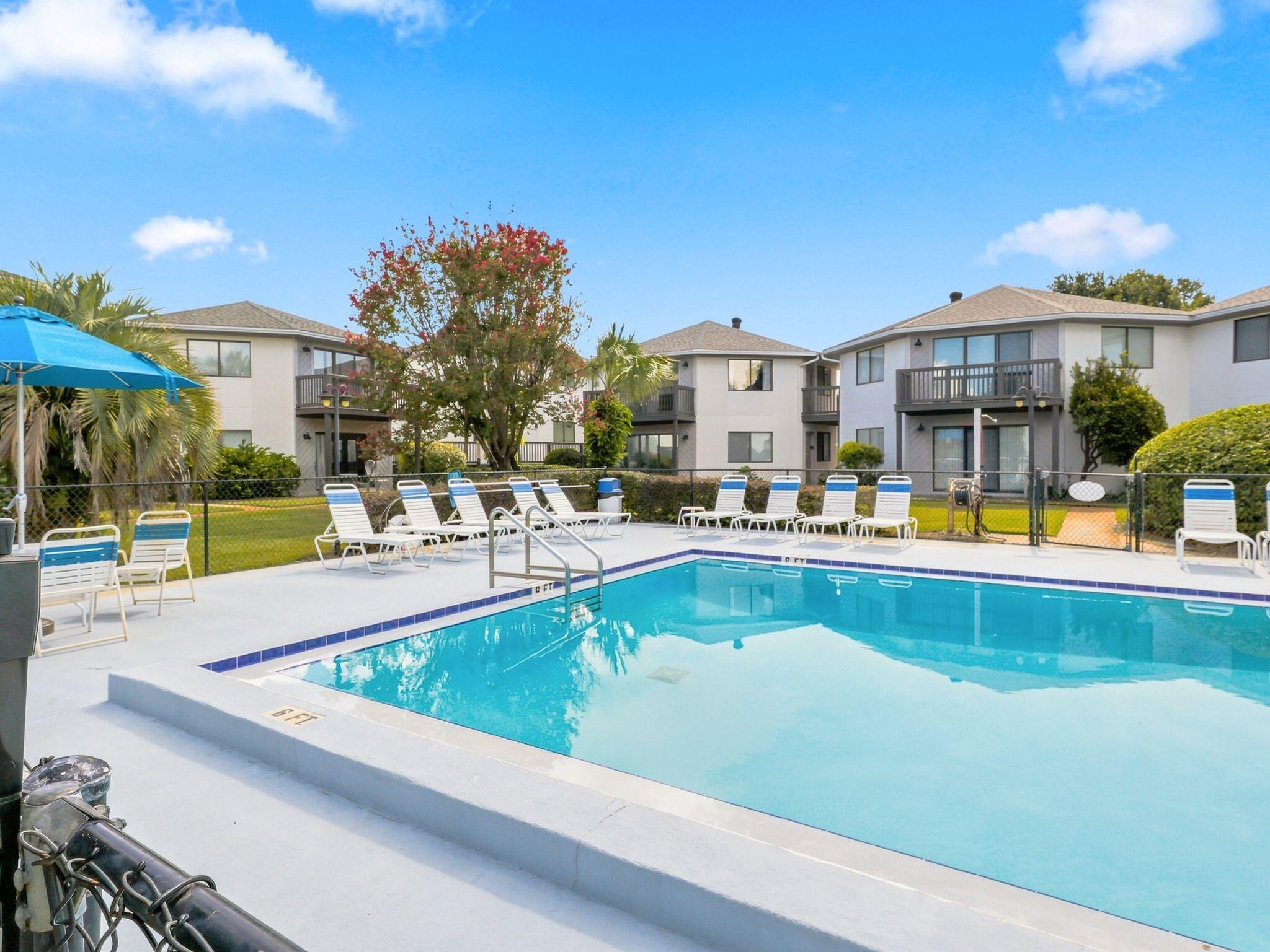 CRYSTAL VILLAGE CONDO PH 1 - Residential