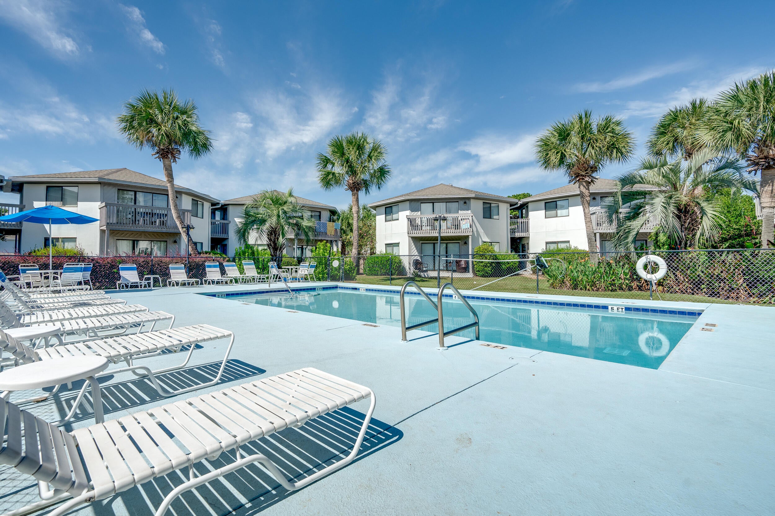 CRYSTAL VILLAGE CONDO PH 1 - Residential