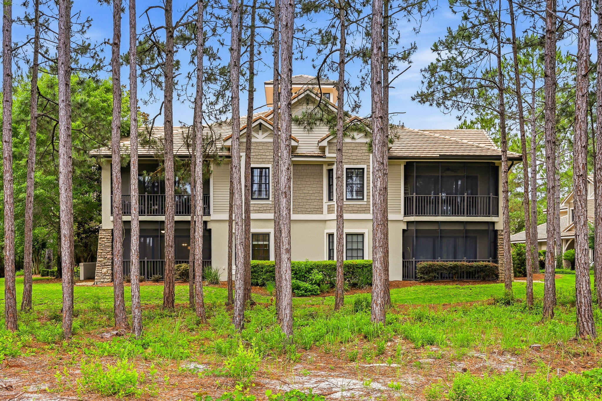 WILD HERON - CLUBSIDE - Residential