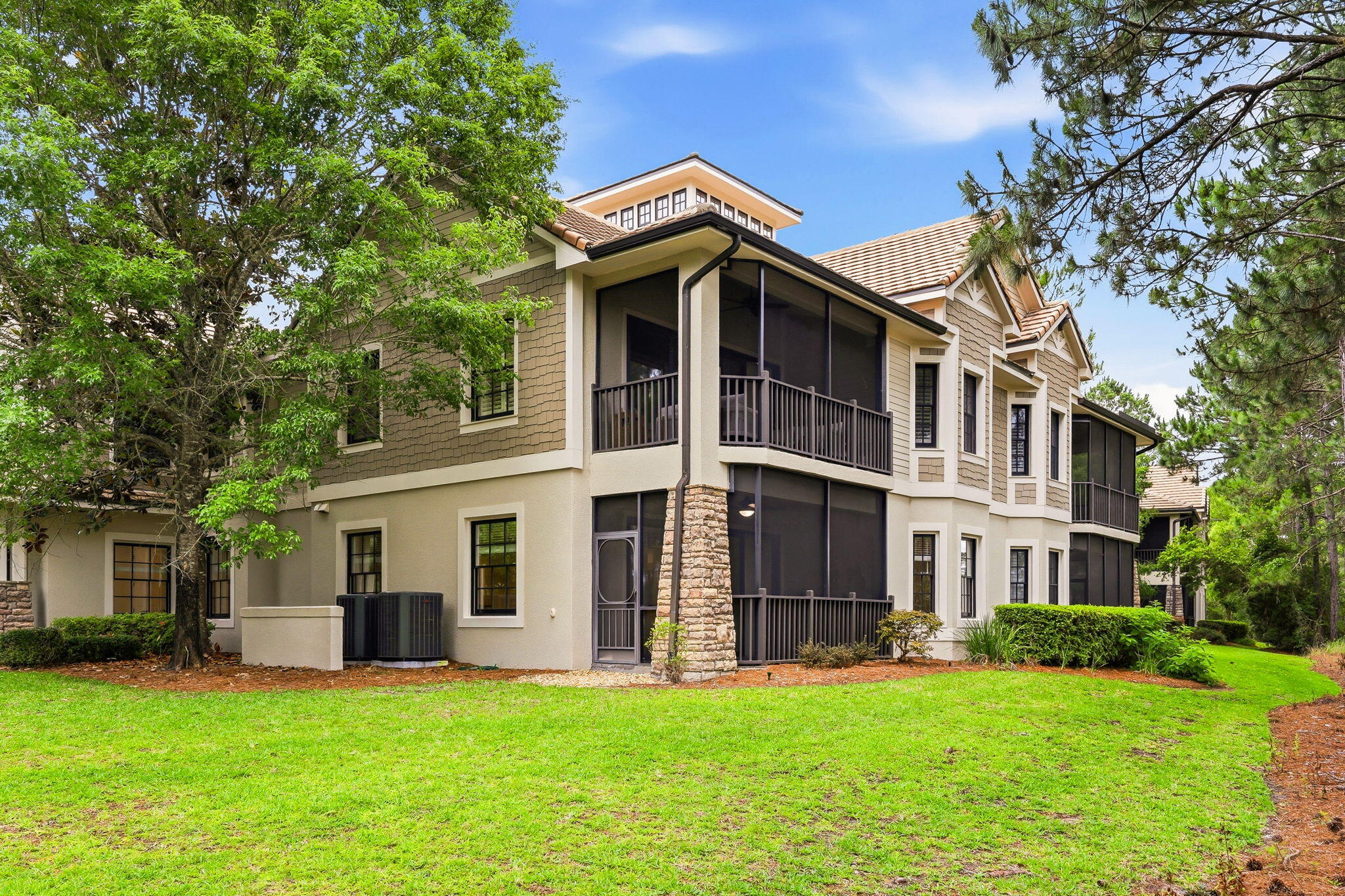 WILD HERON - CLUBSIDE - Residential