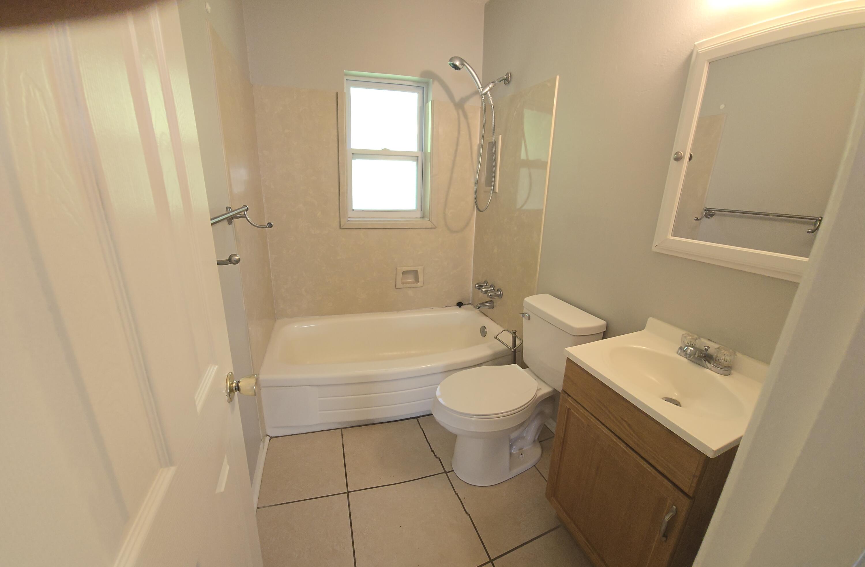 CANDLEWOOD VILLAGE - Residential Lease