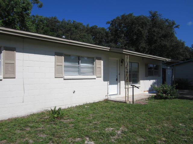 WELCOME HOME! CENTRALLY LOCATED IN FWB. EASY ACCESS TO AREA SCHOOLS AS WELL AS HURLBURT AND EGLIN AFB. GREAT PUBLIC PARK ACROSS THE STREET AND A 2 MINIUTE WALK AWAY. ROOMY DEN OFF THE KITCHEN. INTERIOR LAUNDRY ROOM.  LVP FLOORING IN LIVINGROOM AND EAT IN DINING AREA. KITCHEN AND BATH HAVE TILE.. LARGE BACK YARD. CALL TO MAKE AN APPOINTMENT TODAY! NEW WINDOWS THROUGHOUT FRIDGE AND DISHWASHER 1 YEAR OLD.