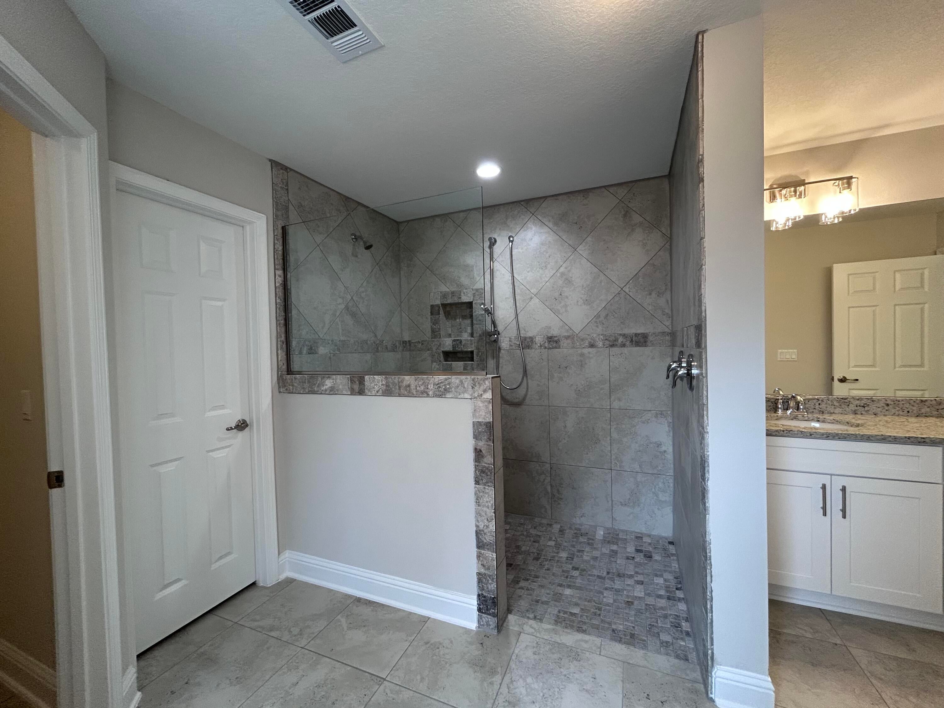 HIDDEN PINES ESTATES - Residential
