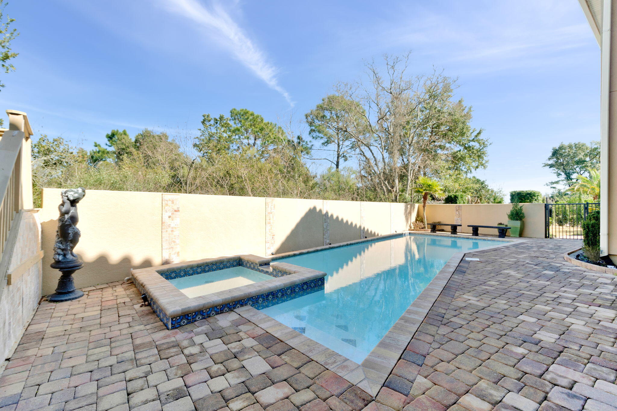 DEER POINT COVE - Residential
