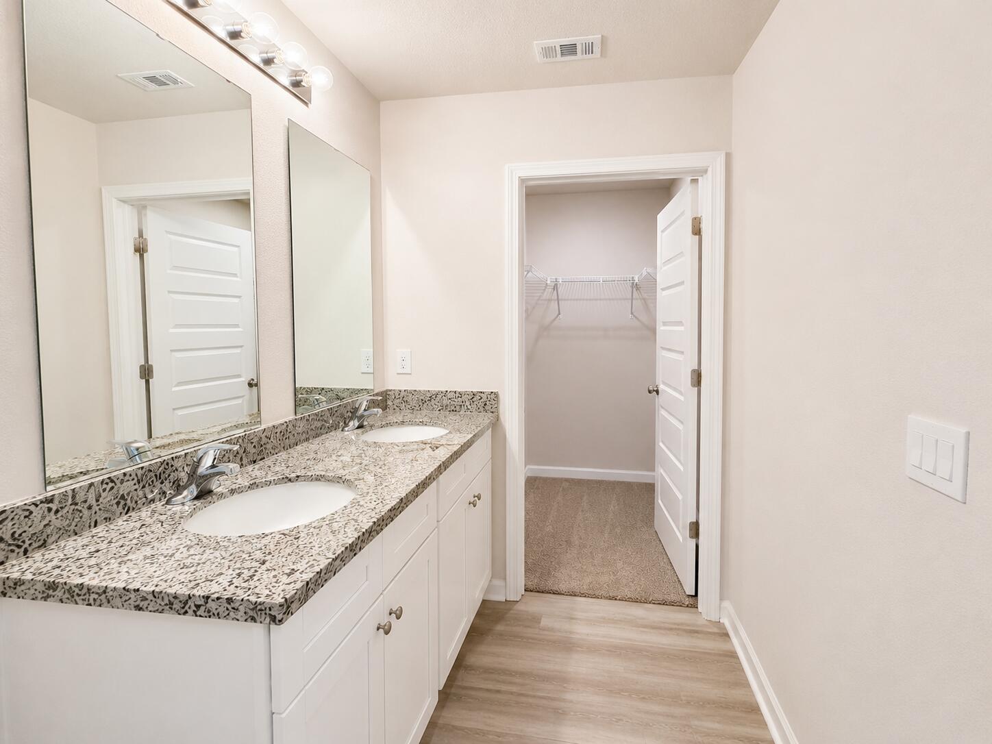 ROYAL ESTATES S/D - Residential