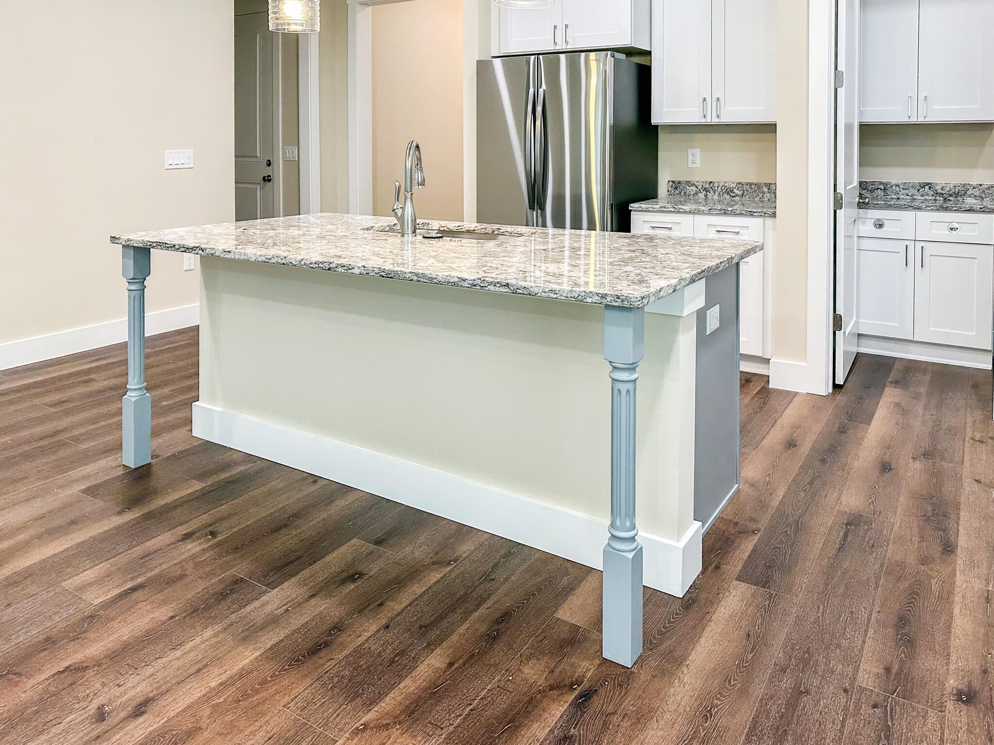KELLYS 3RD ADDN TO DESTIN - Residential Lease