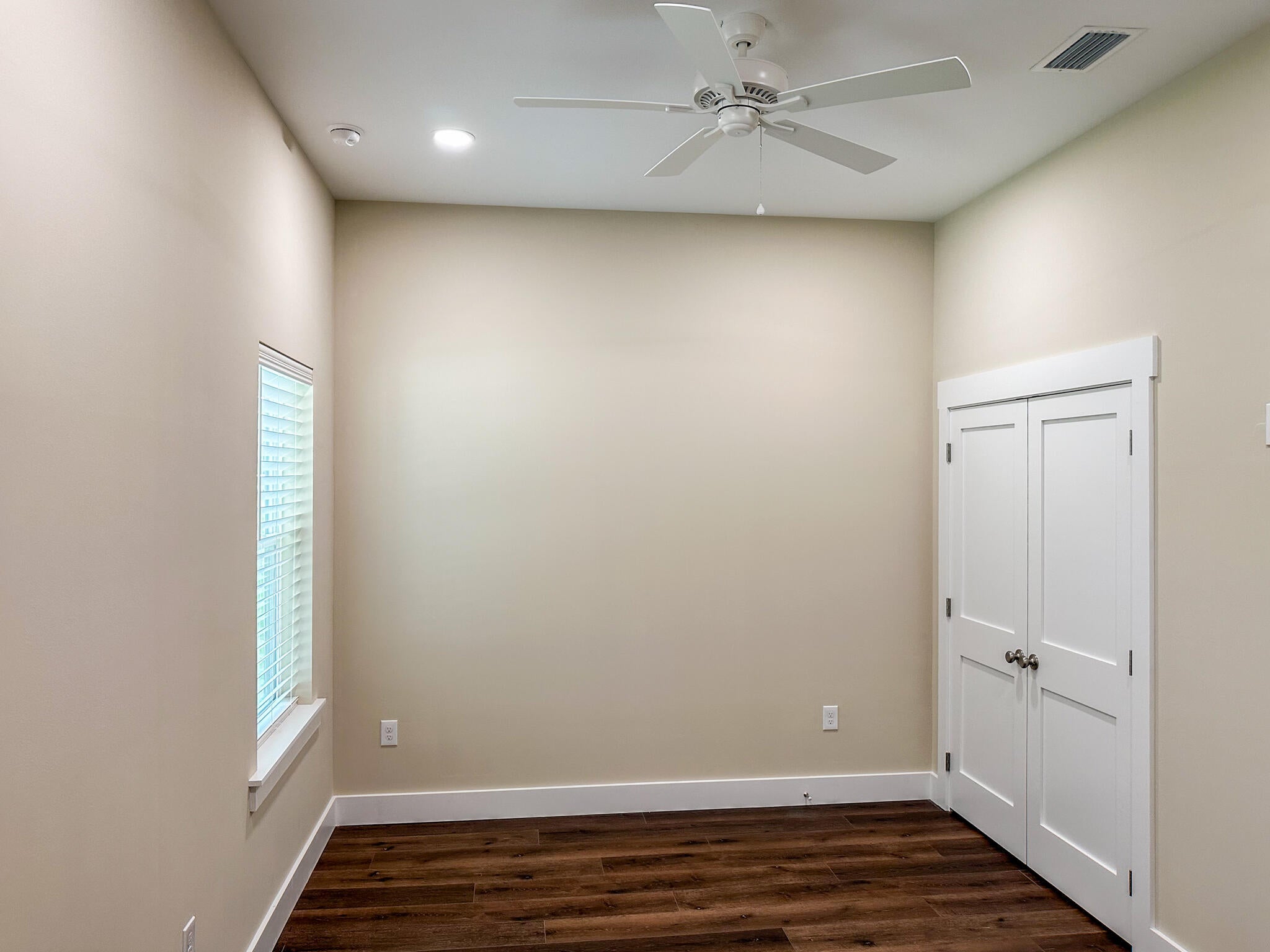 KELLYS 3RD ADDN TO DESTIN - Residential Lease