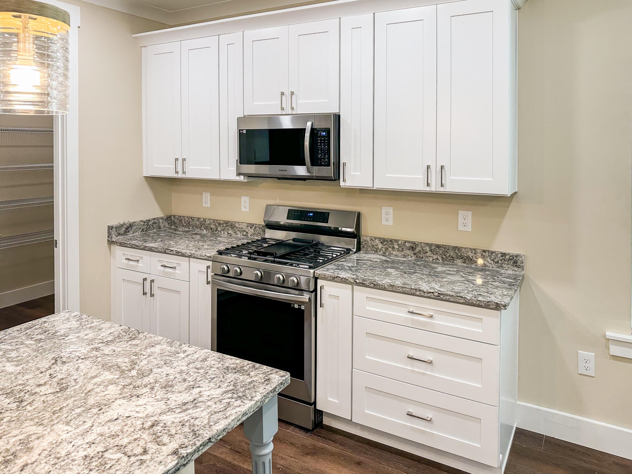 KELLYS 3RD ADDN TO DESTIN - Residential Lease