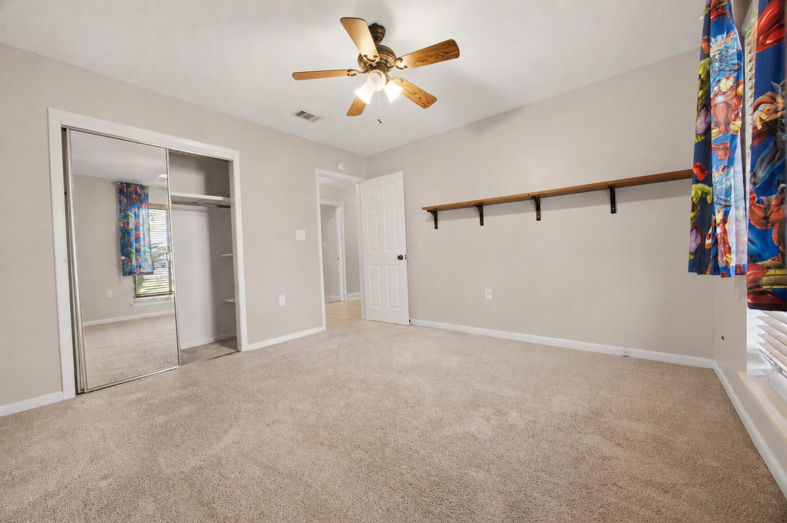 LAKE LORRAINE ESTATES 1 - Residential