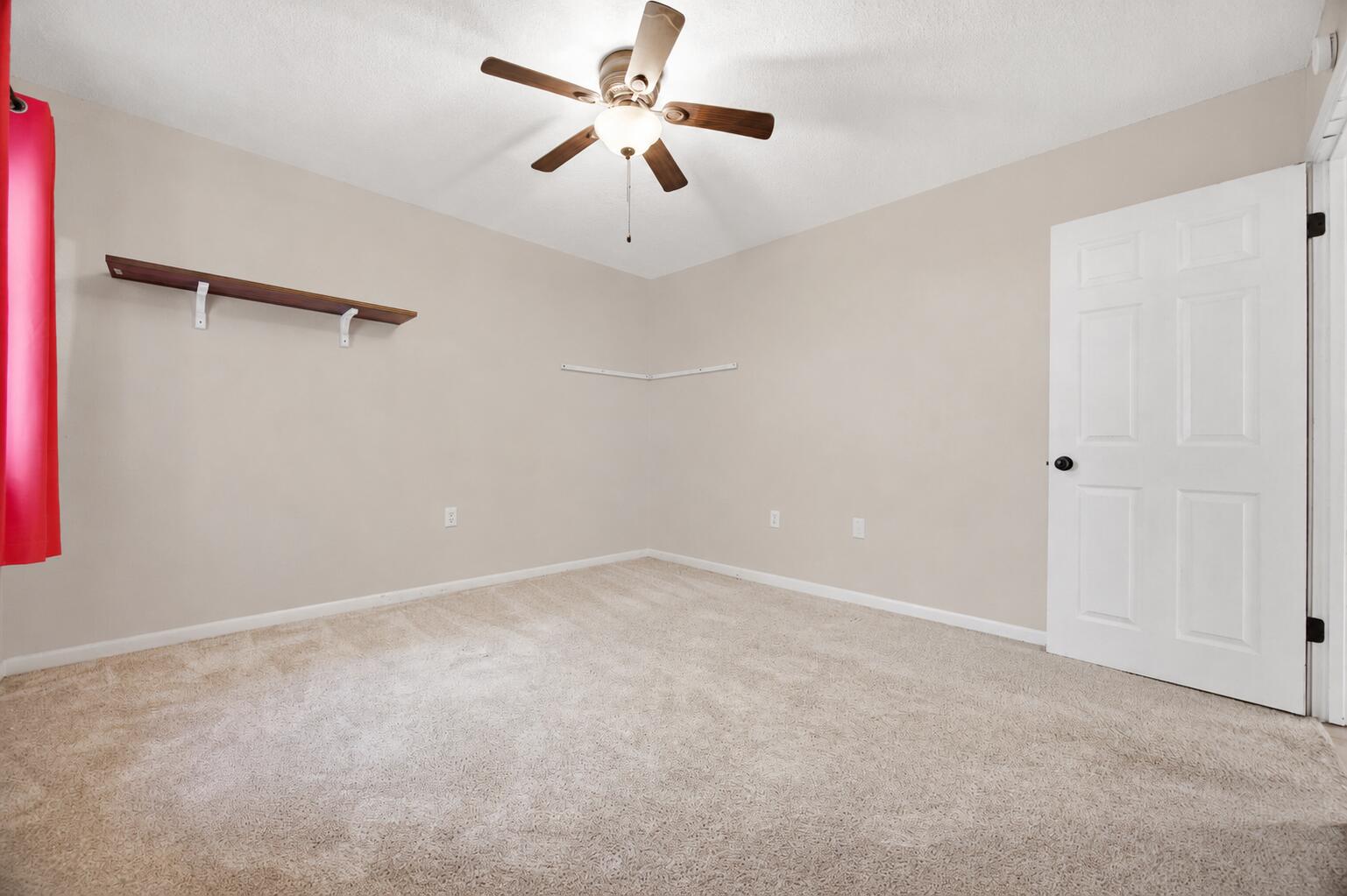 LAKE LORRAINE ESTATES 1 - Residential