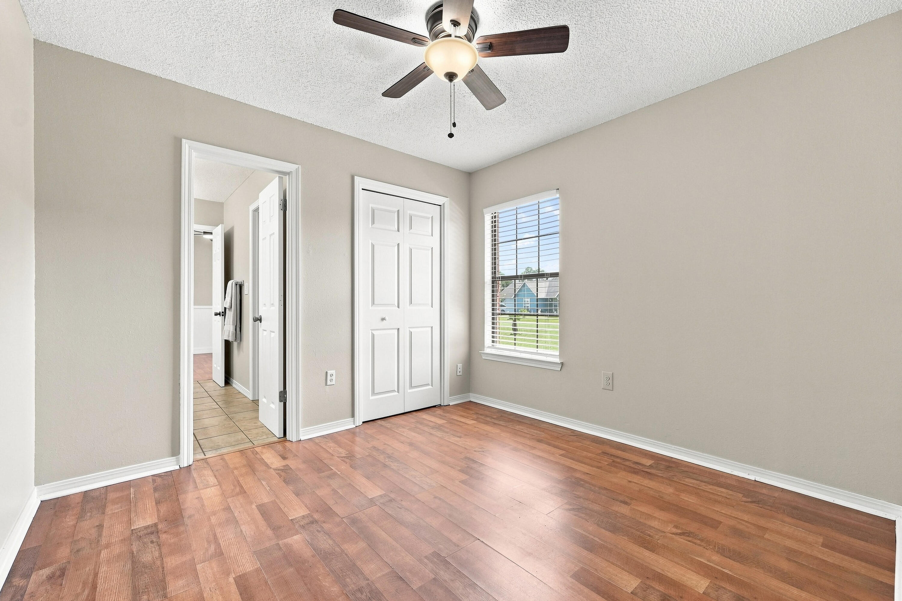 COUNTRYVIEW ESTATES 5TH ADDN - Residential