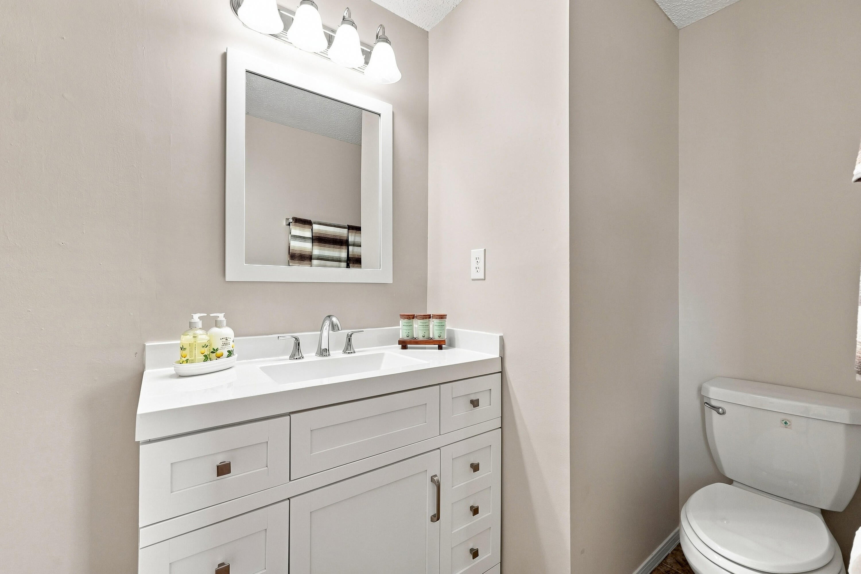 COUNTRYVIEW ESTATES 5TH ADDN - Residential