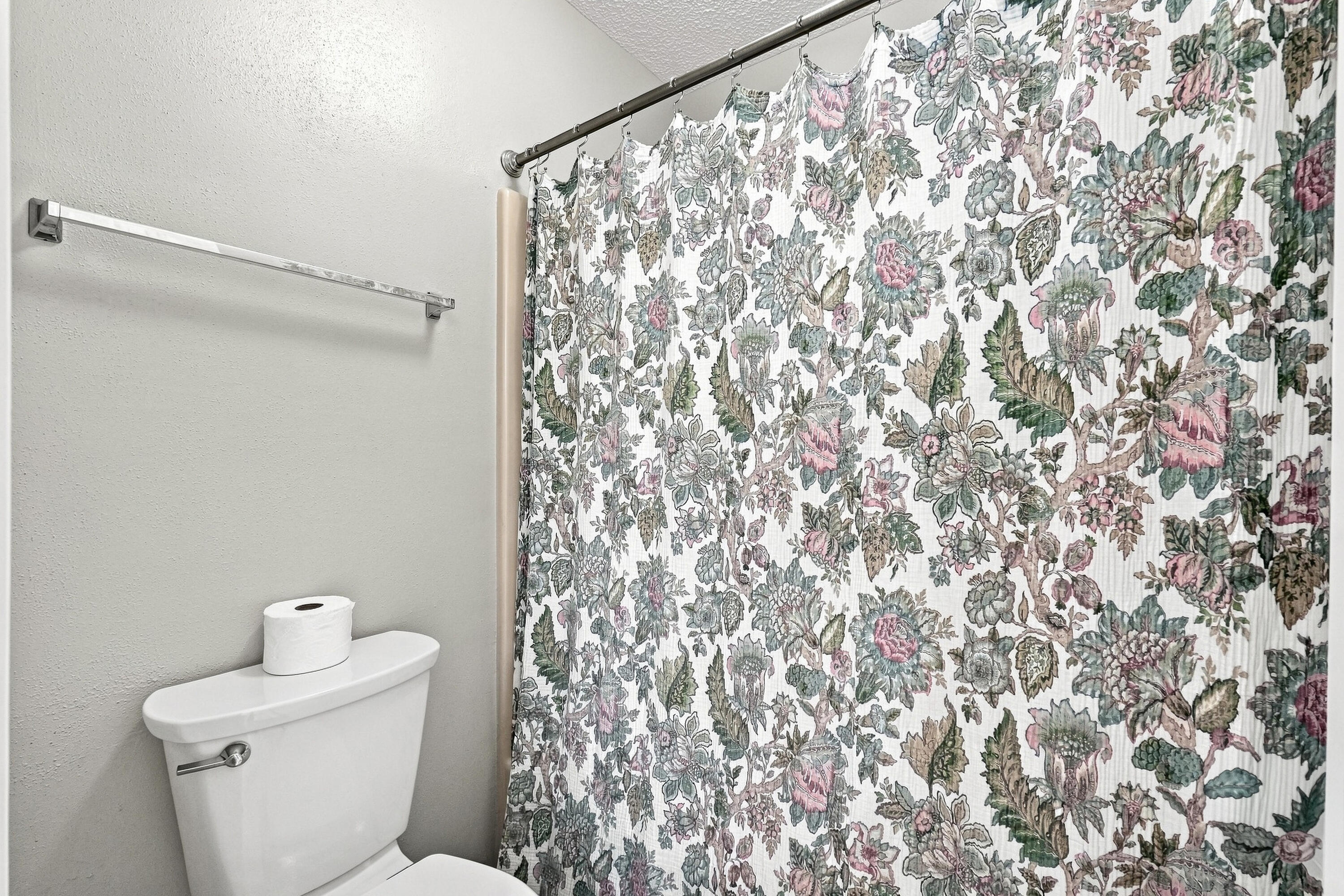 COUNTRYVIEW ESTATES 5TH ADDN - Residential