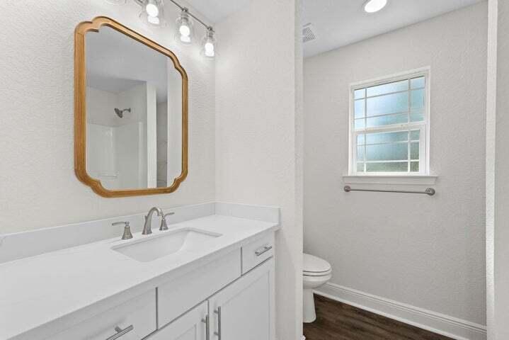 SANTA ROSA SHORES 4TH ADDN - Residential