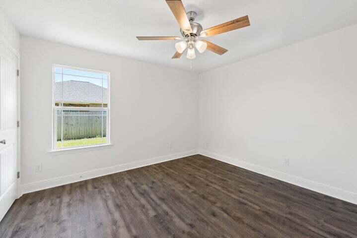 SANTA ROSA SHORES 4TH ADDN - Residential