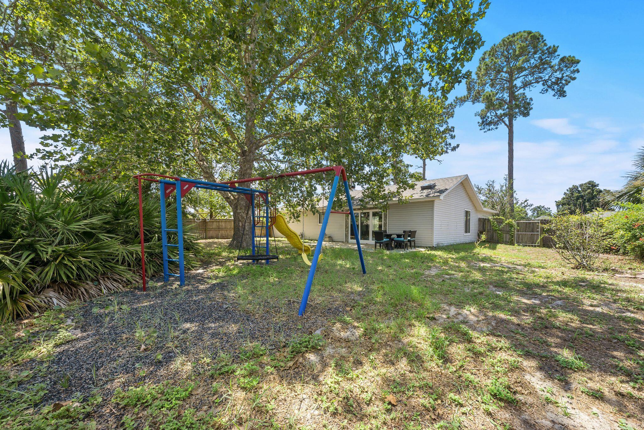 TREASURE PALMS - Residential