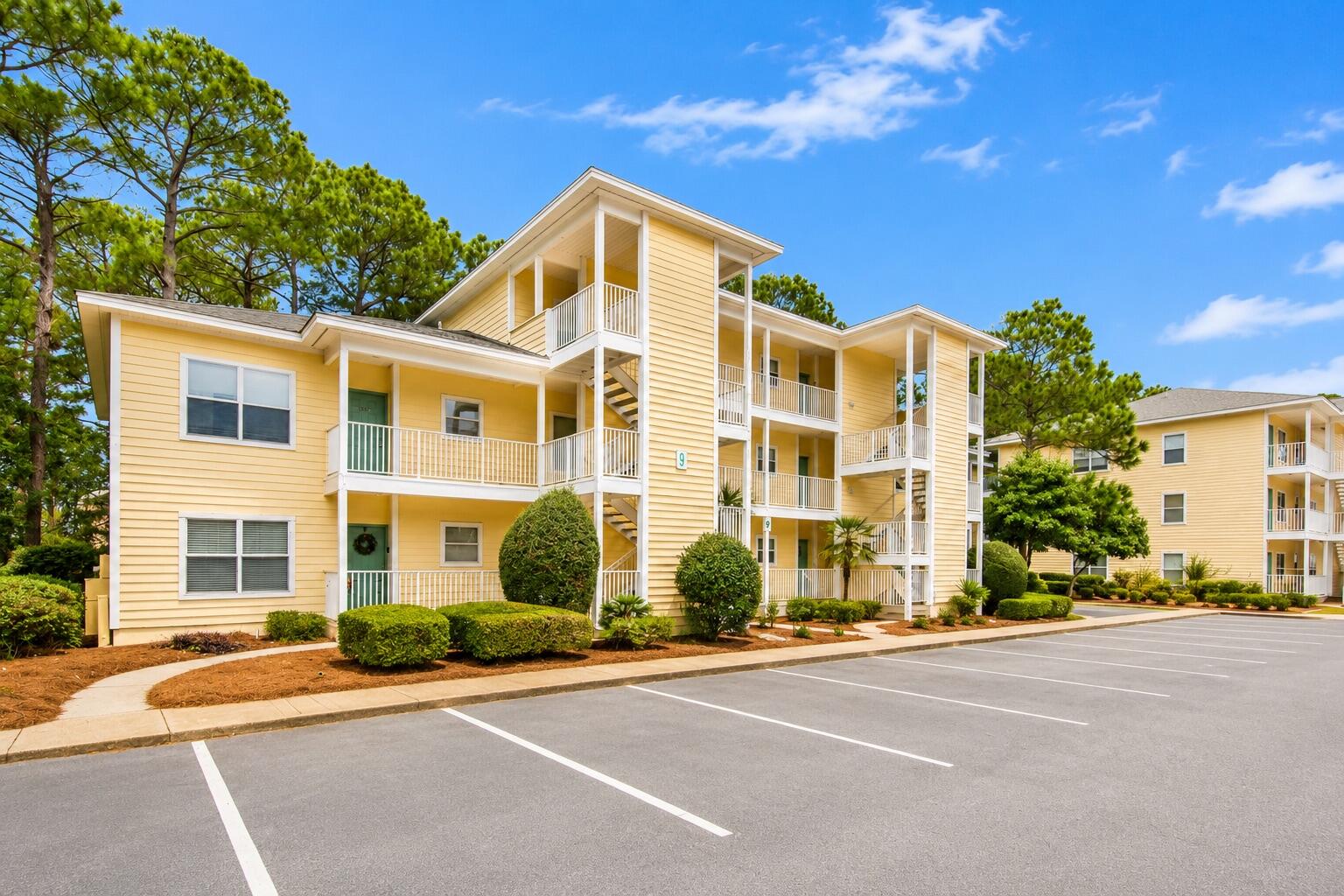 POINTE OF VIEW CONDO #909 - Residential