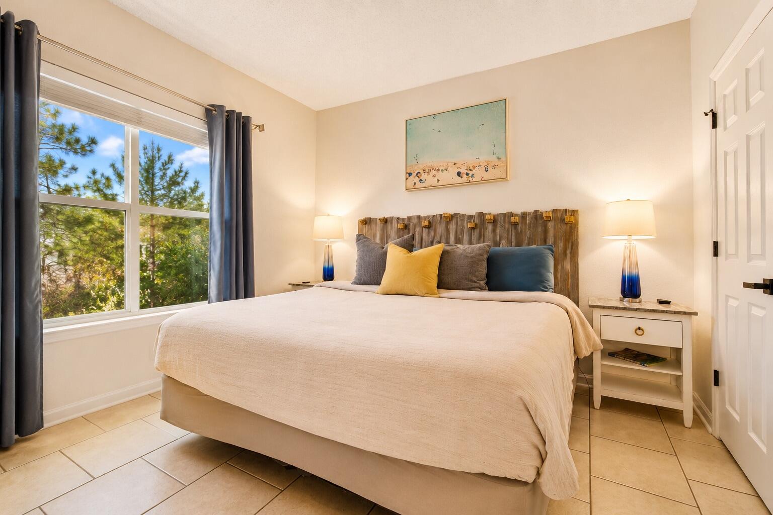 POINTE OF VIEW CONDO #909 - Residential