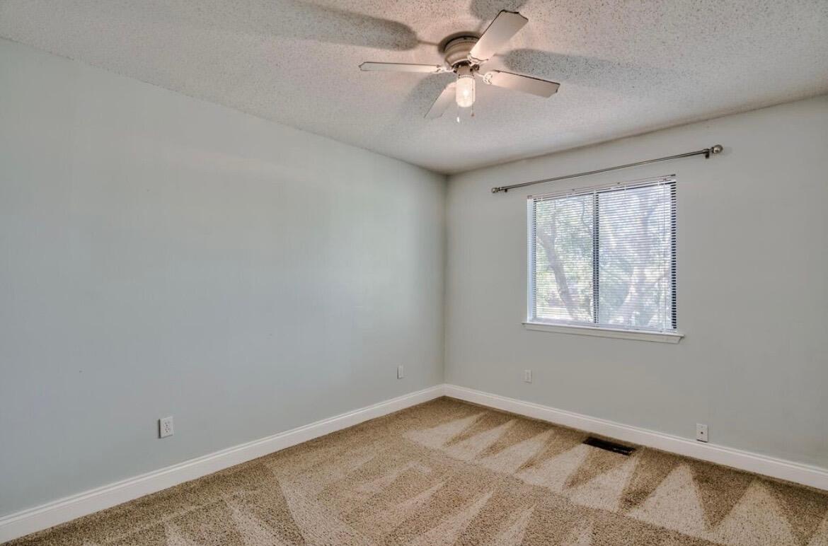 PINE RIDGE TRACE RE/SUB - Residential