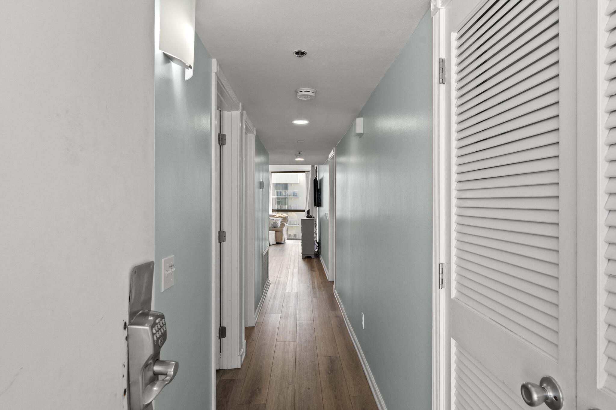 MAINSAIL CONDO PH 5 - Residential