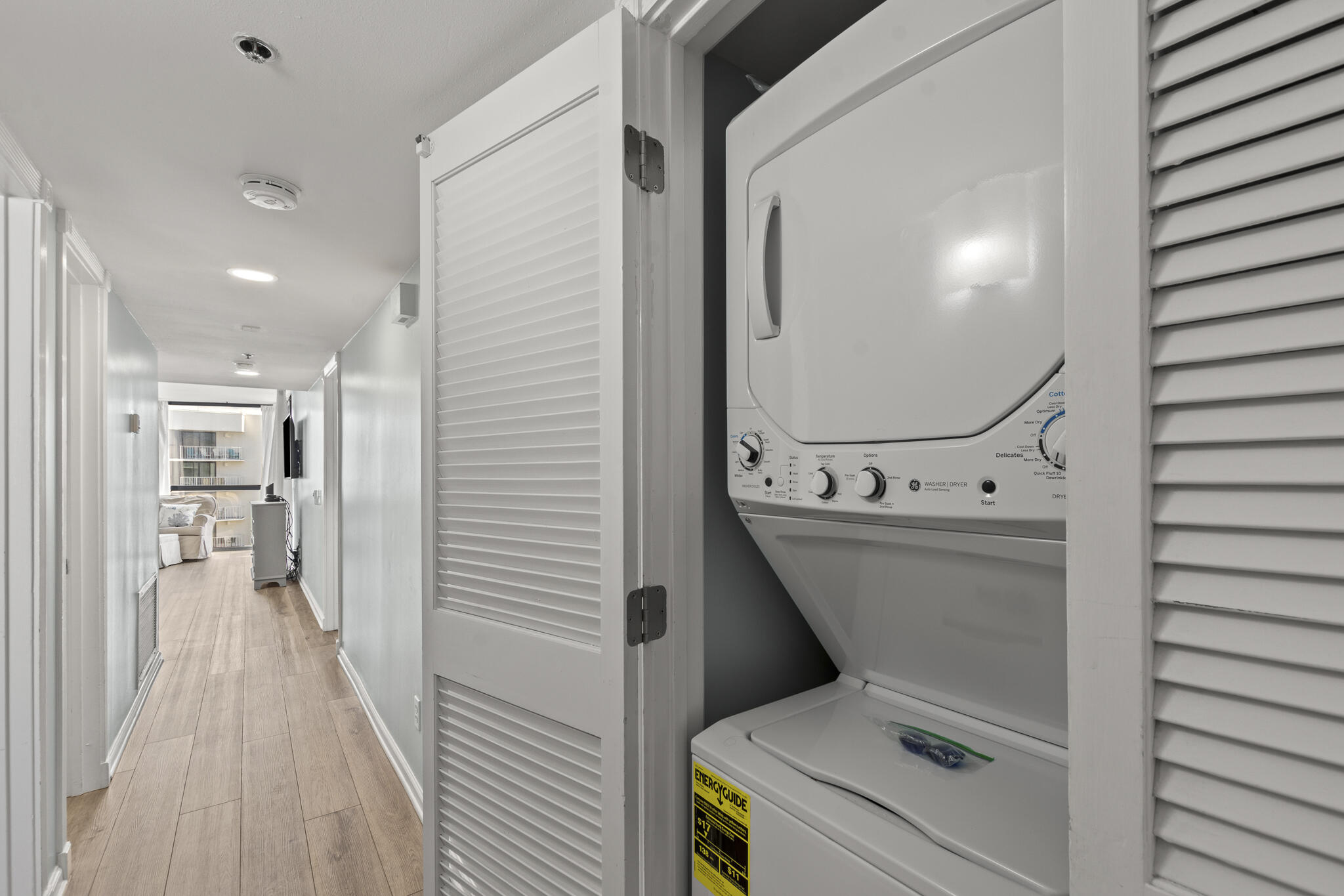 MAINSAIL CONDO PH 5 - Residential