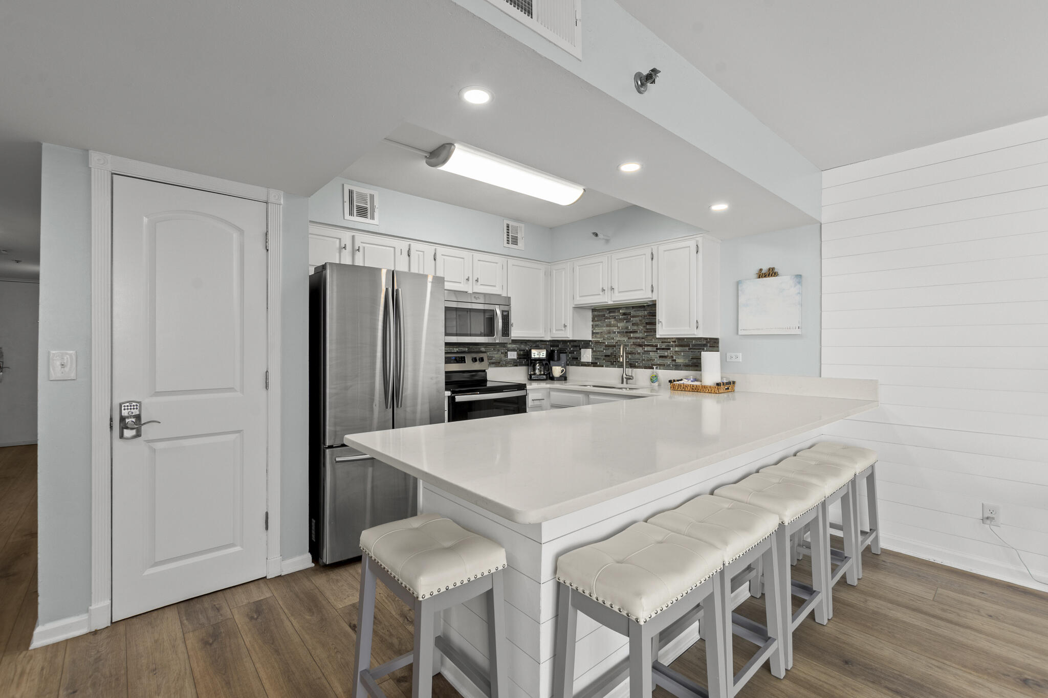 MAINSAIL CONDO PH 5 - Residential