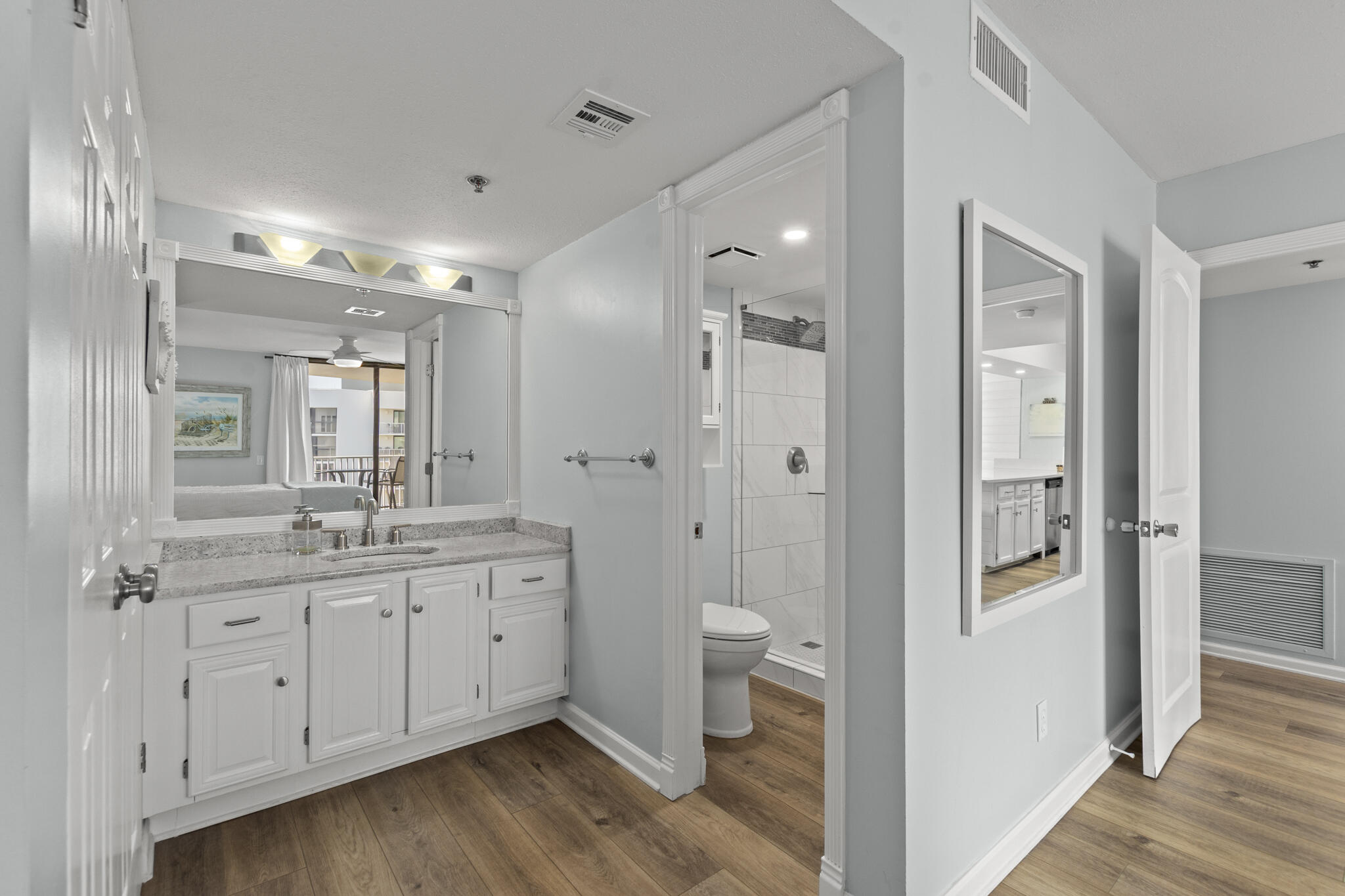 MAINSAIL CONDO PH 5 - Residential