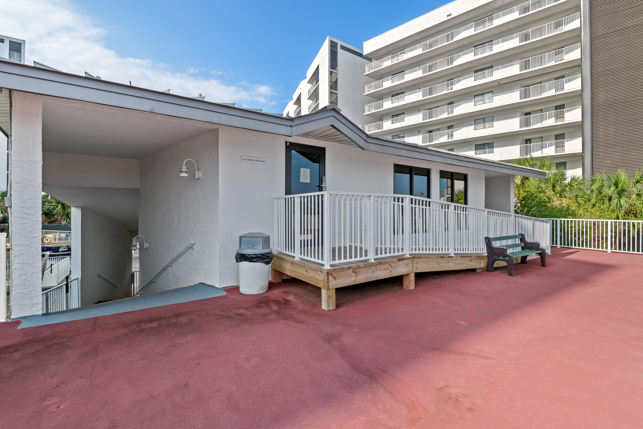 MAINSAIL CONDO PH 5 - Residential