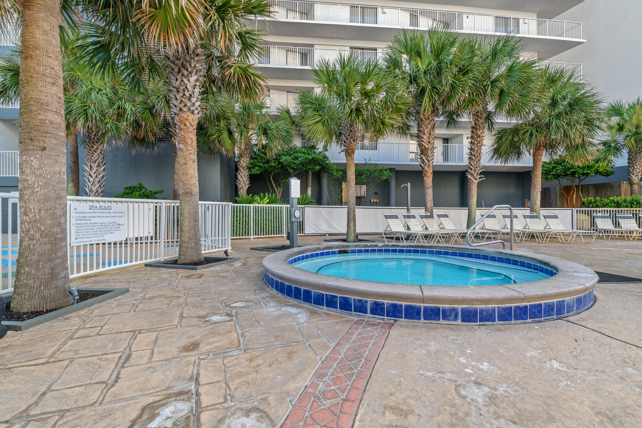 MAINSAIL CONDO PH 5 - Residential