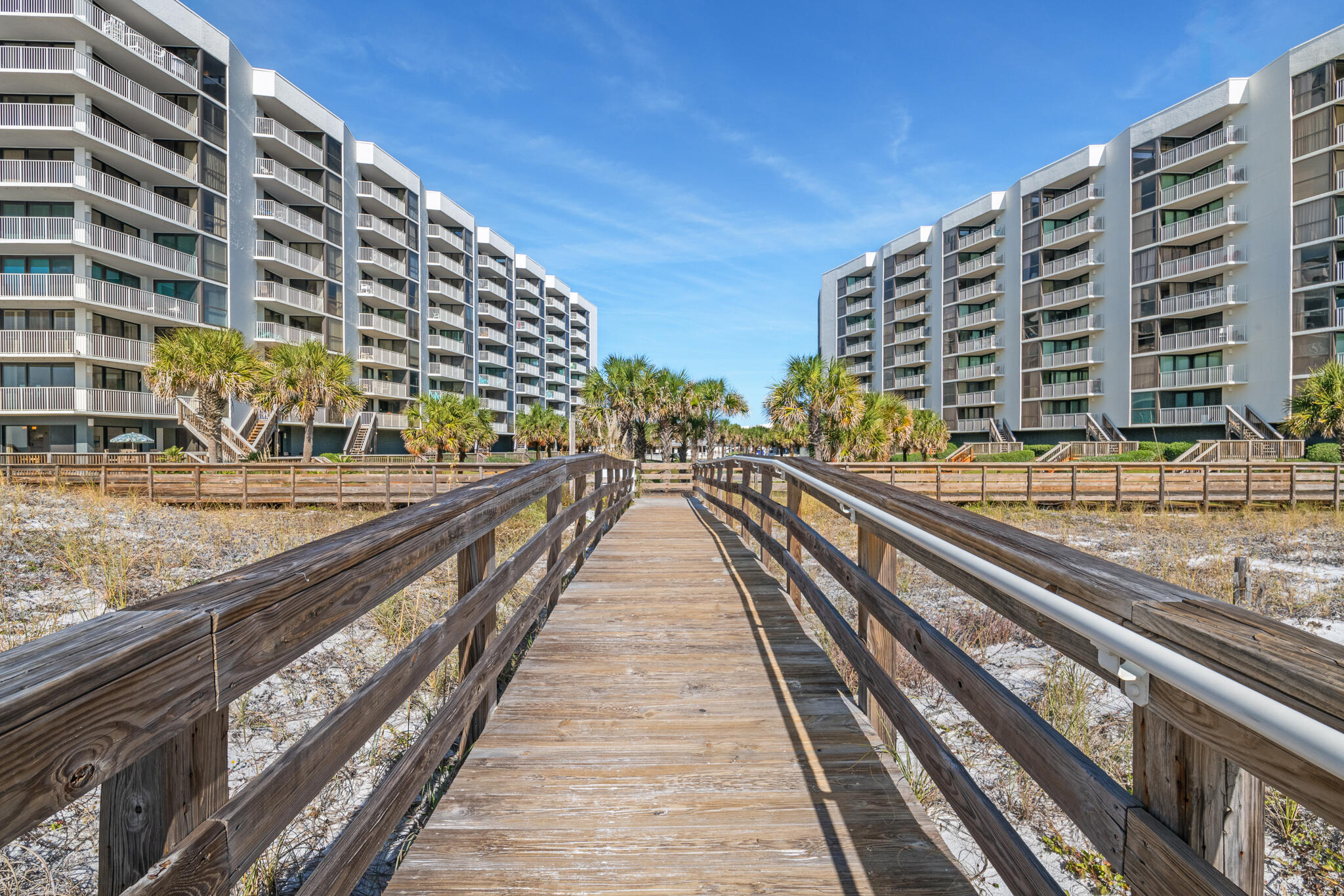 MAINSAIL CONDO PH 5 - Residential