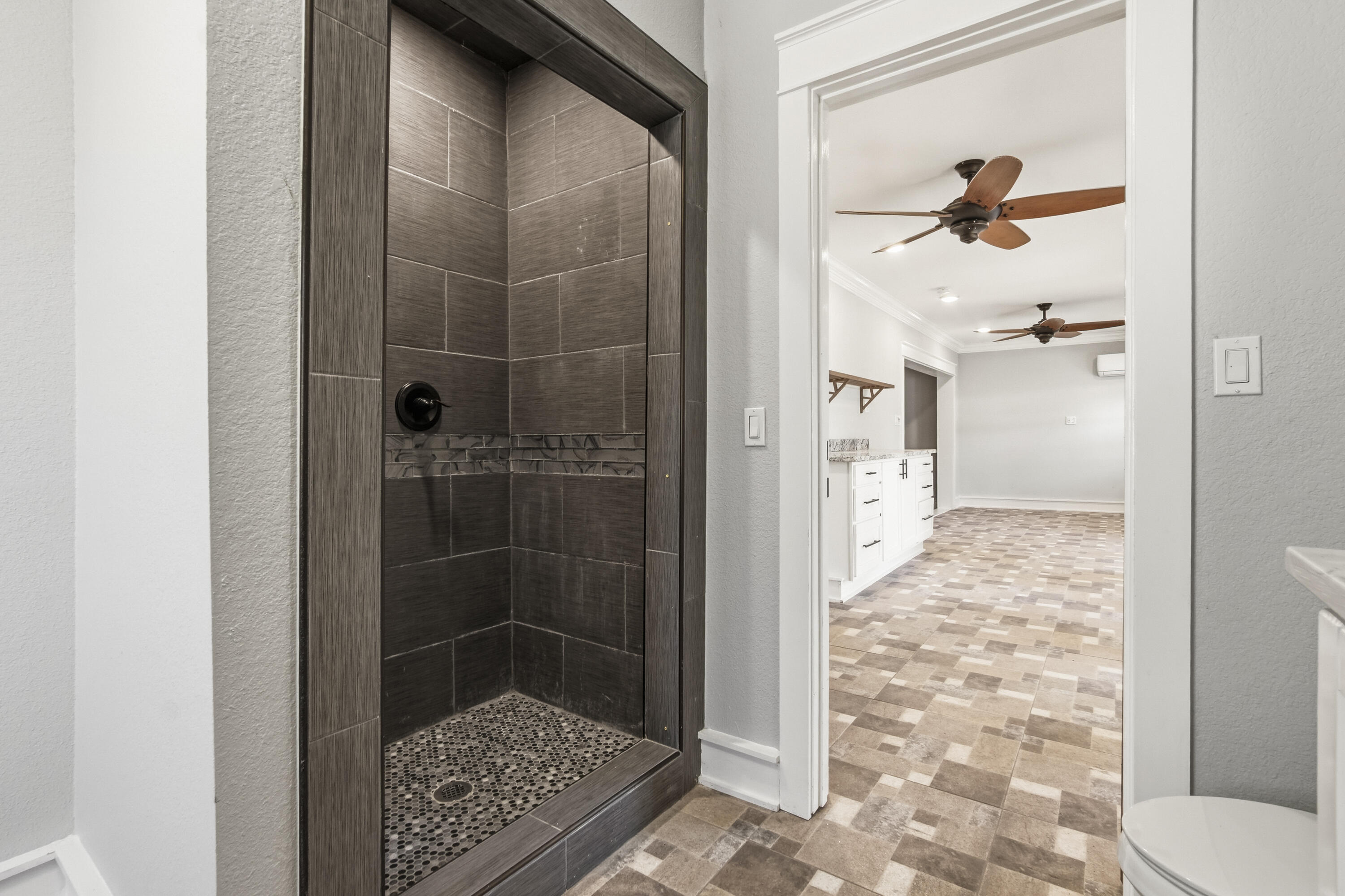 DAUGHETTES AMENDED - Residential