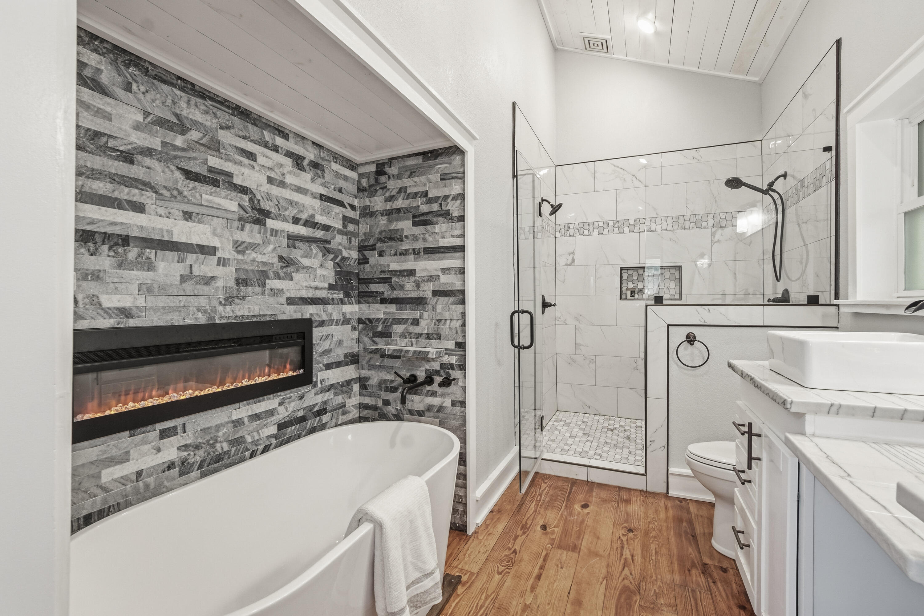 DAUGHETTES AMENDED - Residential