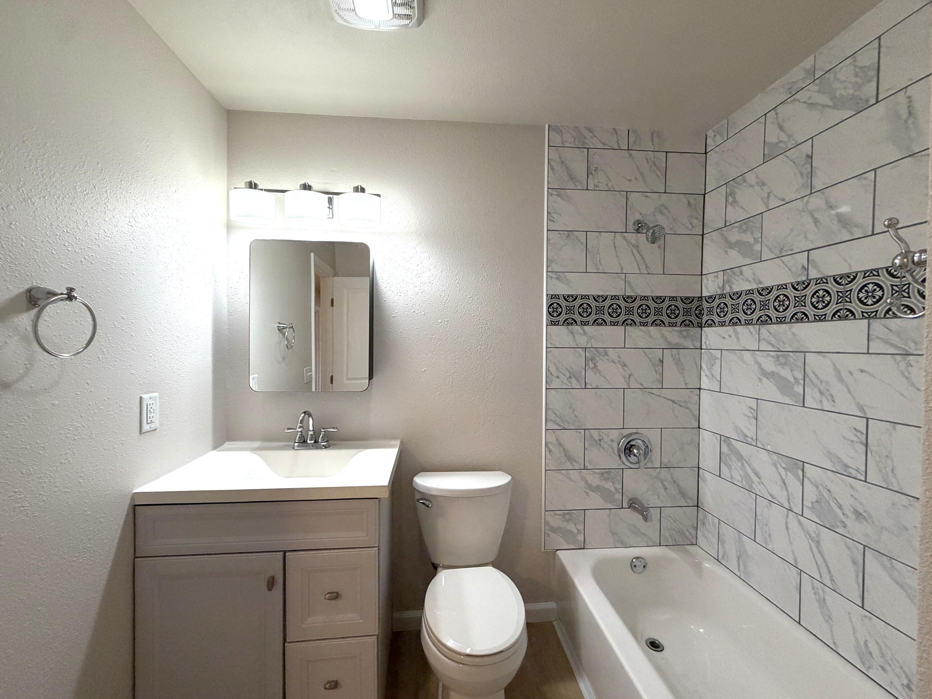CRESCENT HEIGHTS - Residential Lease
