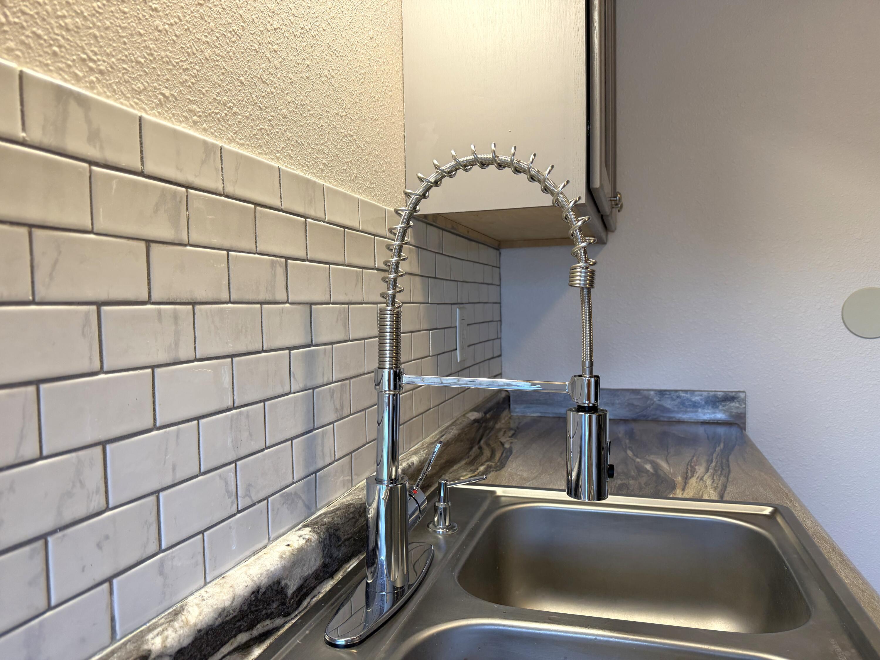 CRESCENT HEIGHTS - Residential Lease
