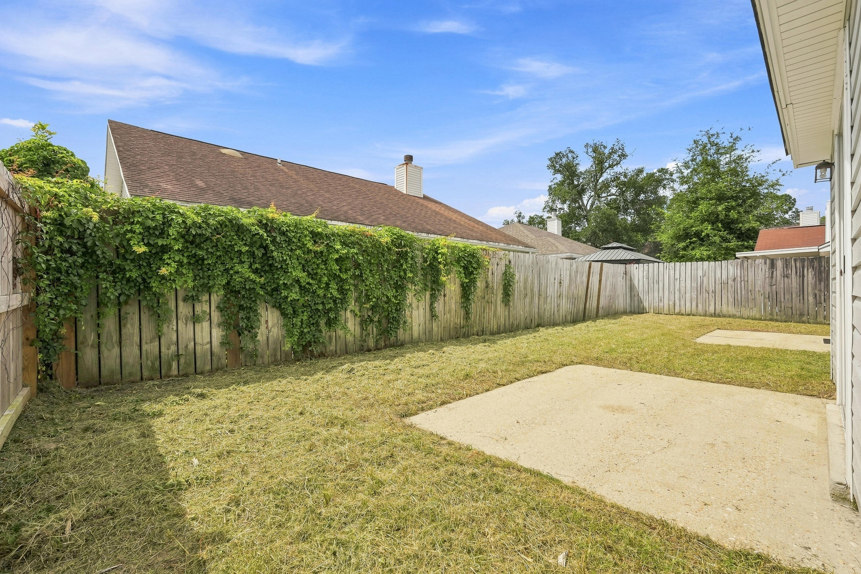 ROANOKE VILLAGE S/D - Residential