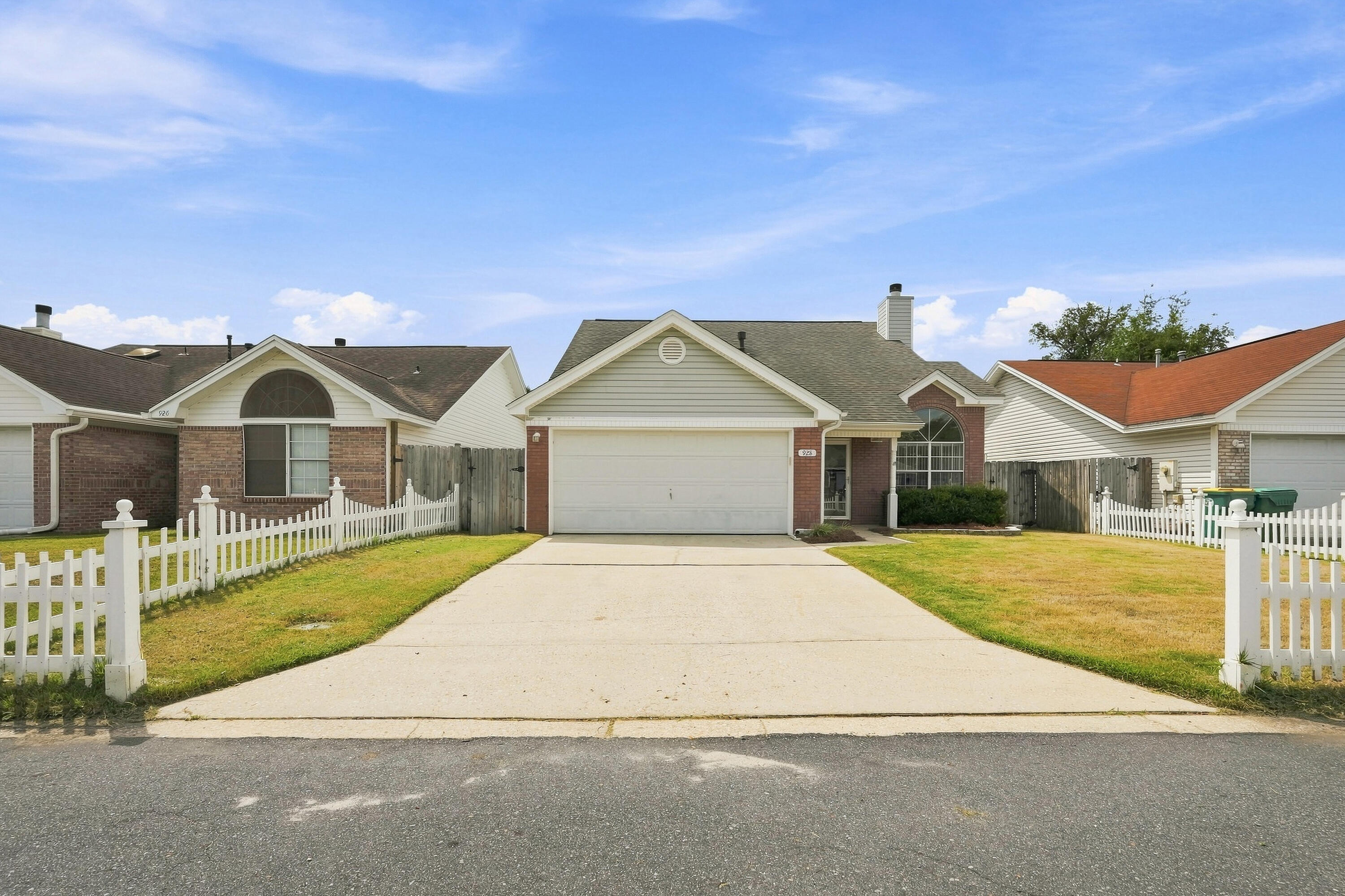ROANOKE VILLAGE S/D - Residential