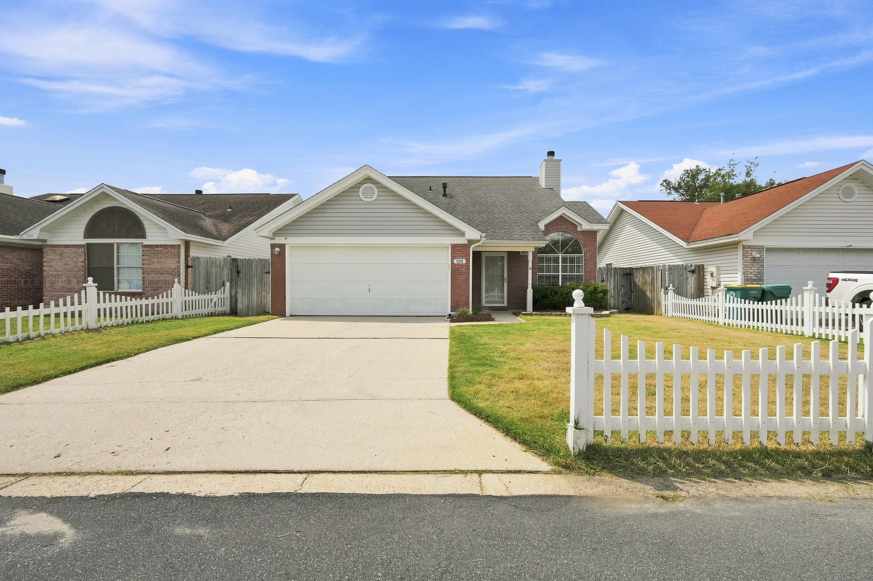 ROANOKE VILLAGE S/D - Residential