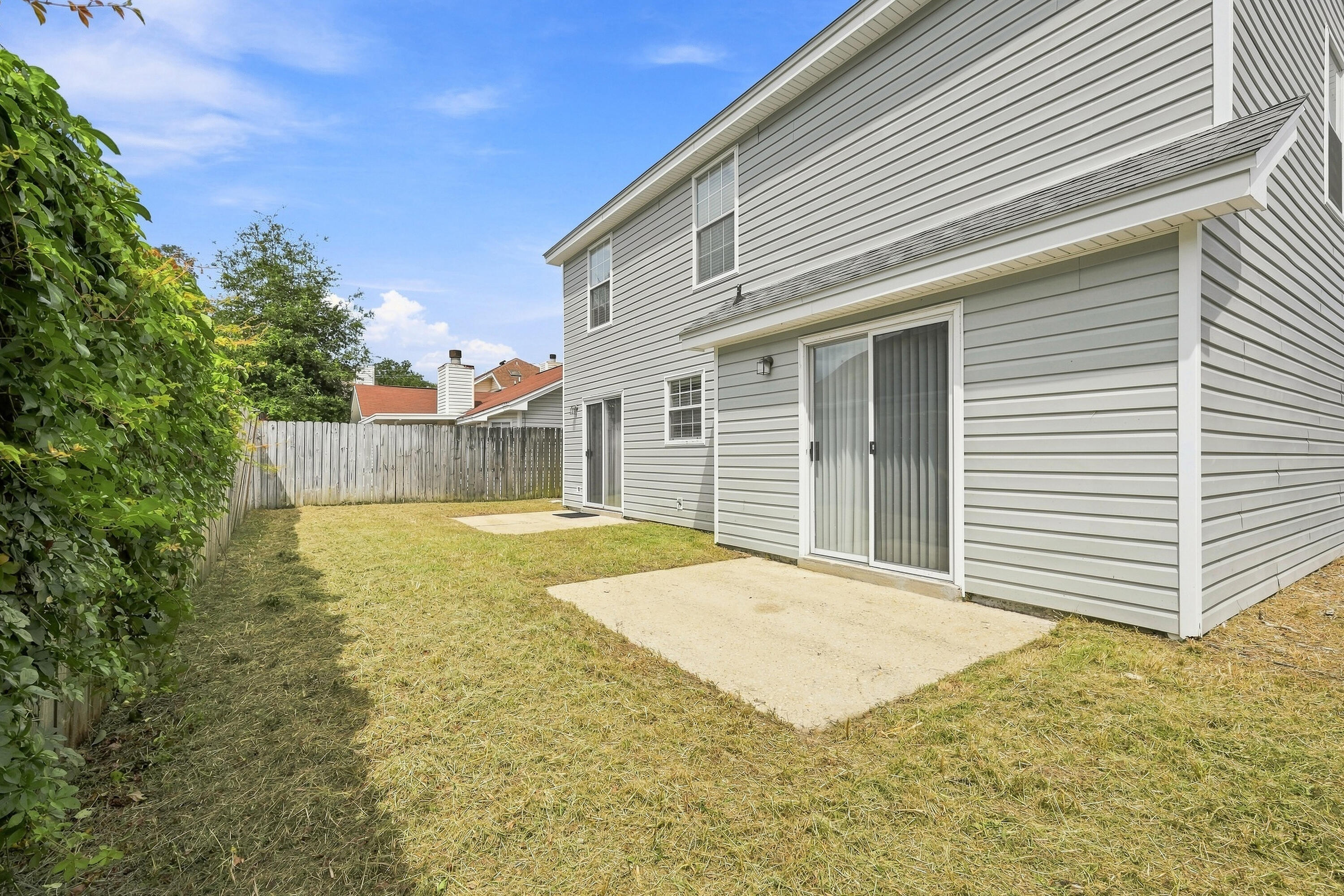ROANOKE VILLAGE S/D - Residential