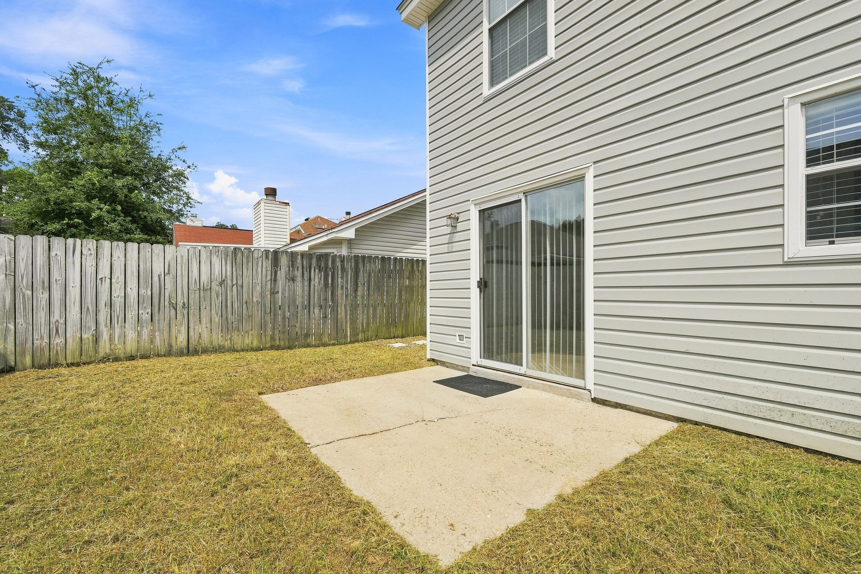 ROANOKE VILLAGE S/D - Residential
